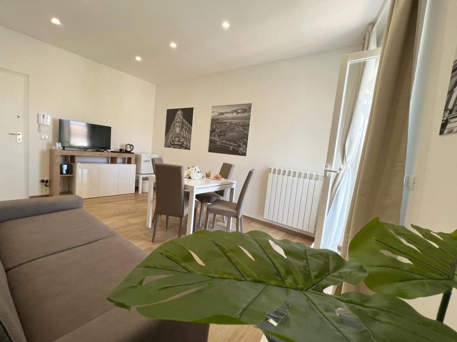Standard Apartment photo 2