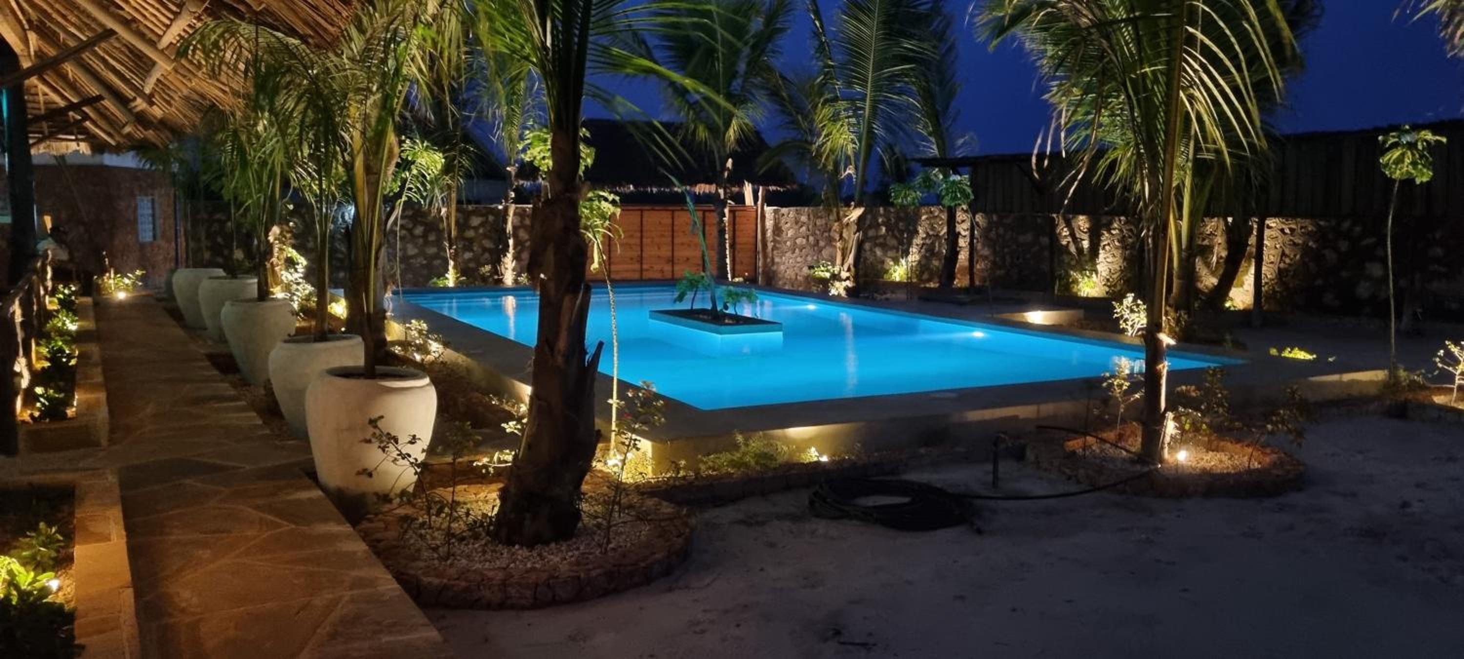Deluxe Bungalow - Photo 21