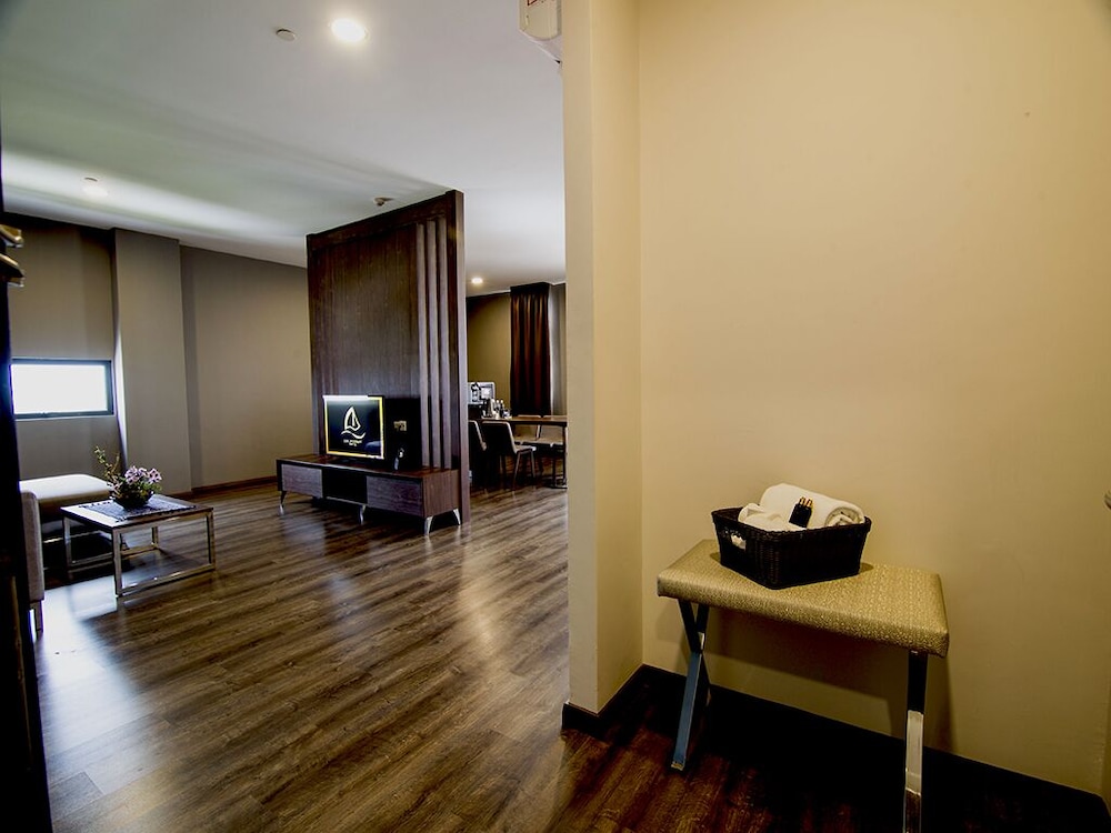 Family Suite B photo 2
