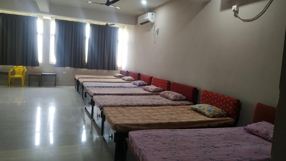 Single Bed in Dormitory Room photo 3