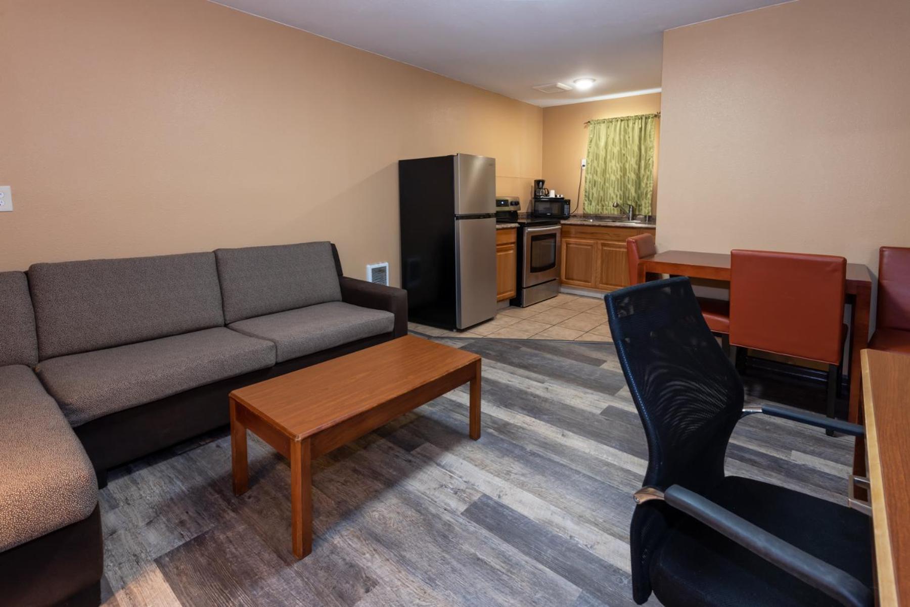 Two-Bedroom Apartment photo 2