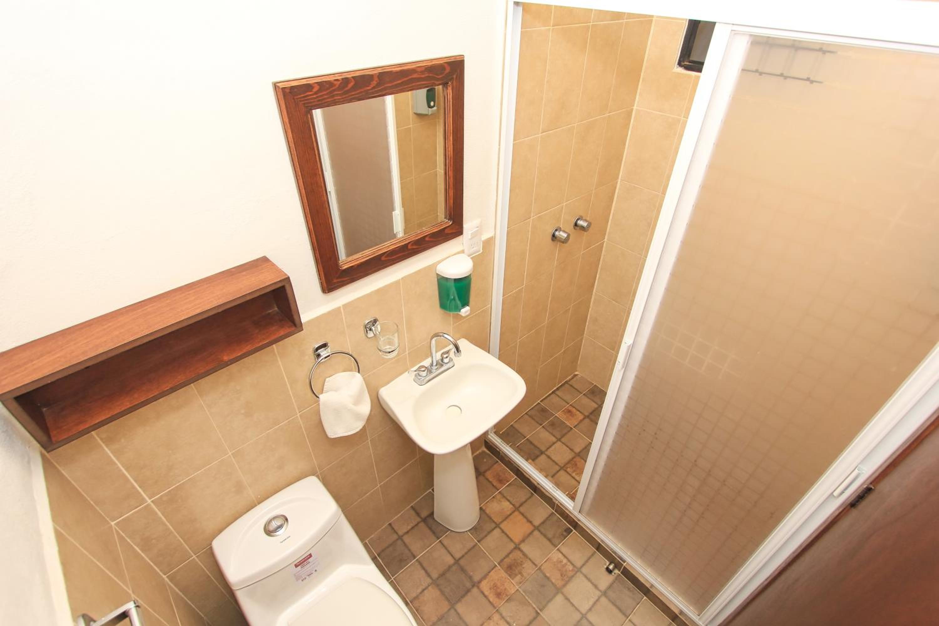 Double Room - Photo 2