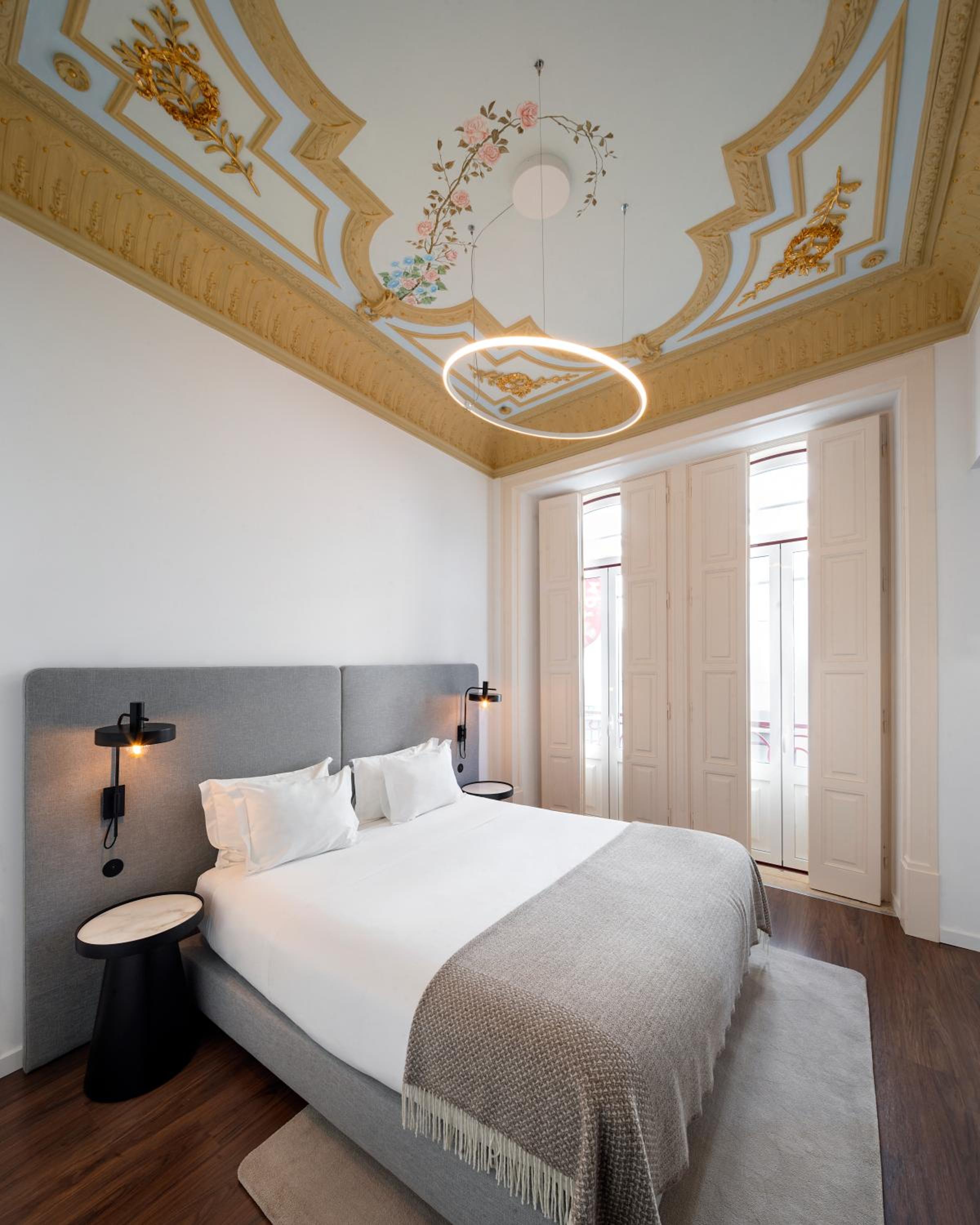 Deluxe Room - Photo 2