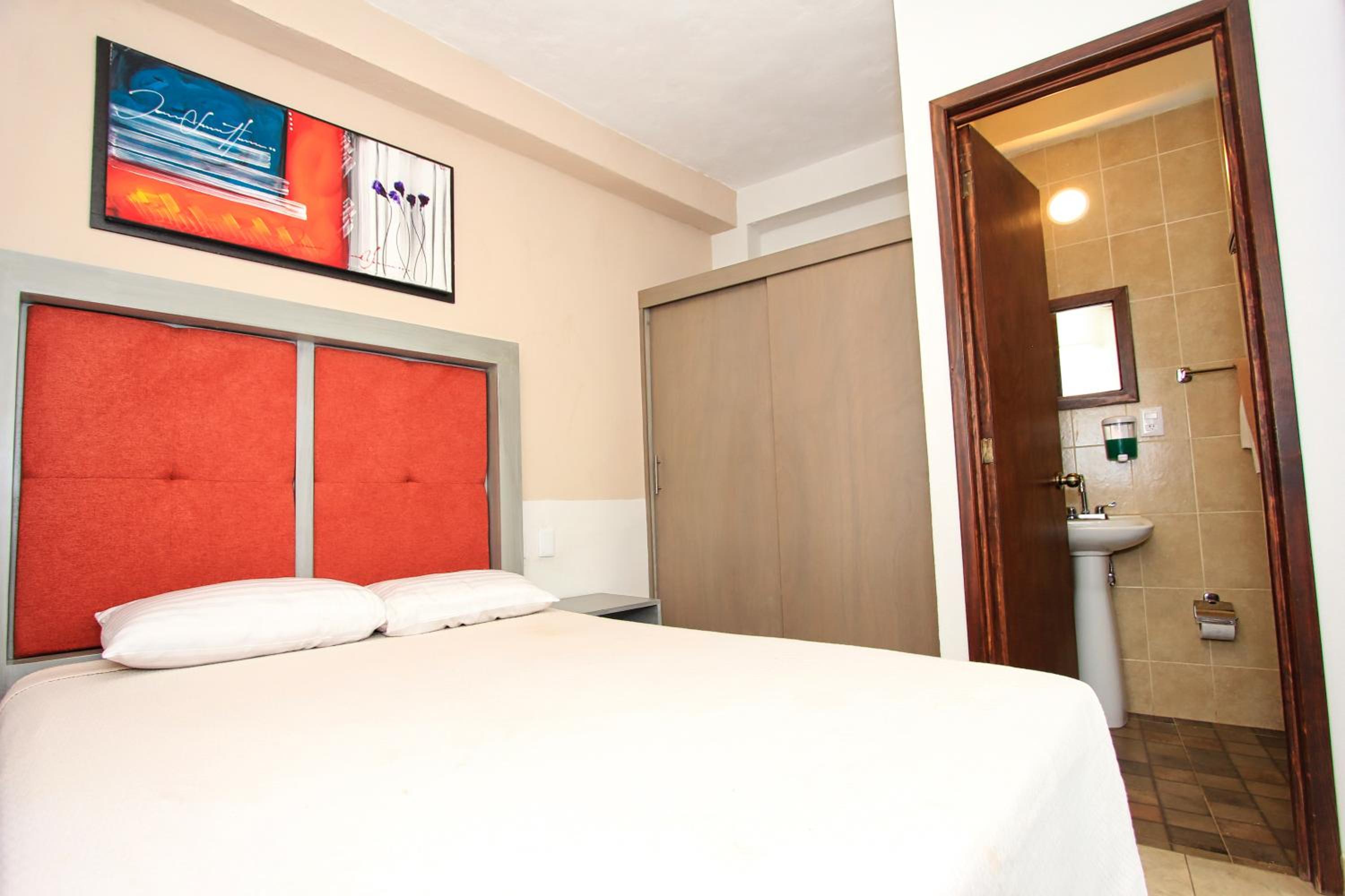 Double Room - Photo 1