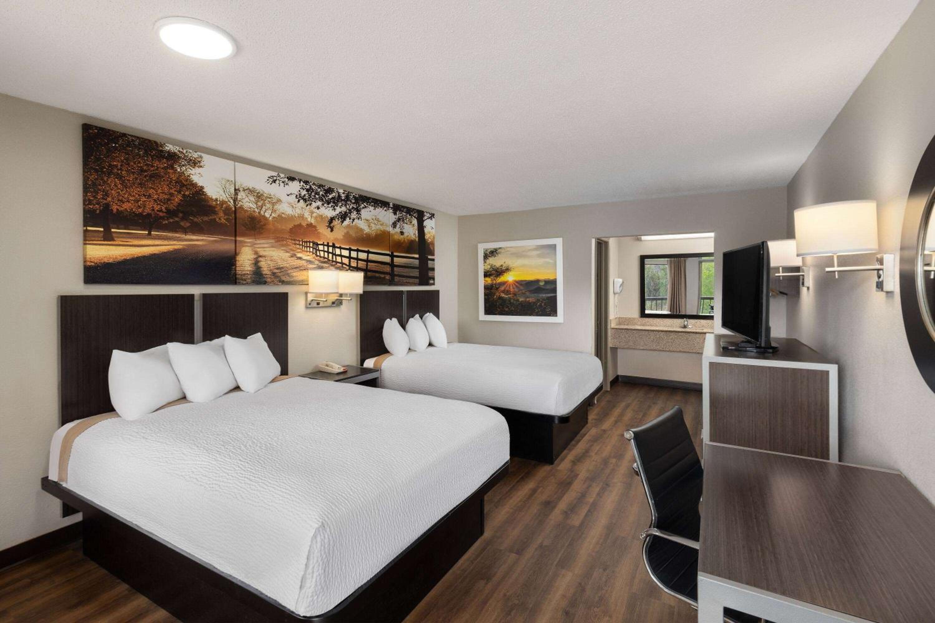 Standard Queen Room with Two Queen Beds - Non-Smoking