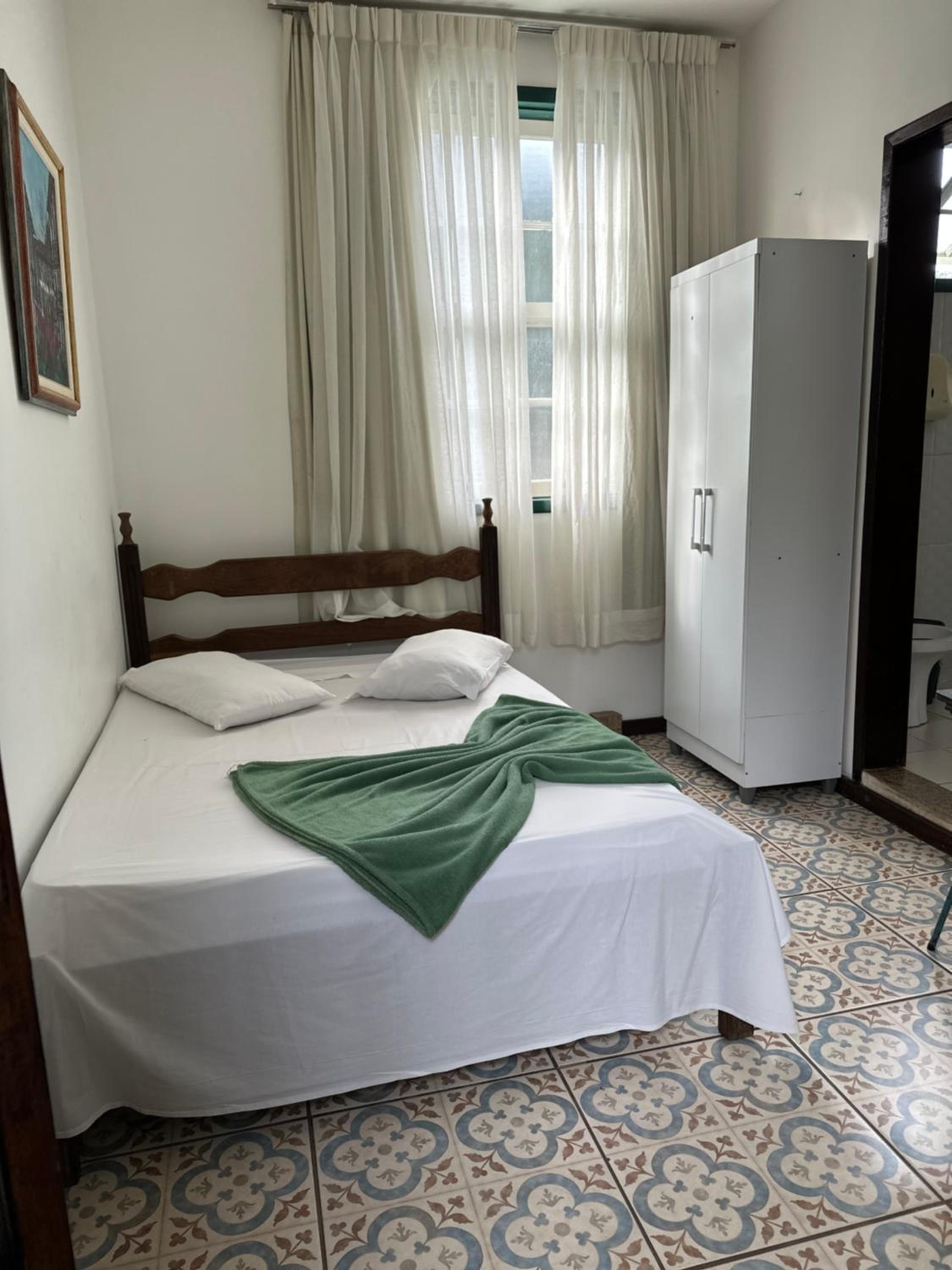 Single Room with Private Bathroom photo 1