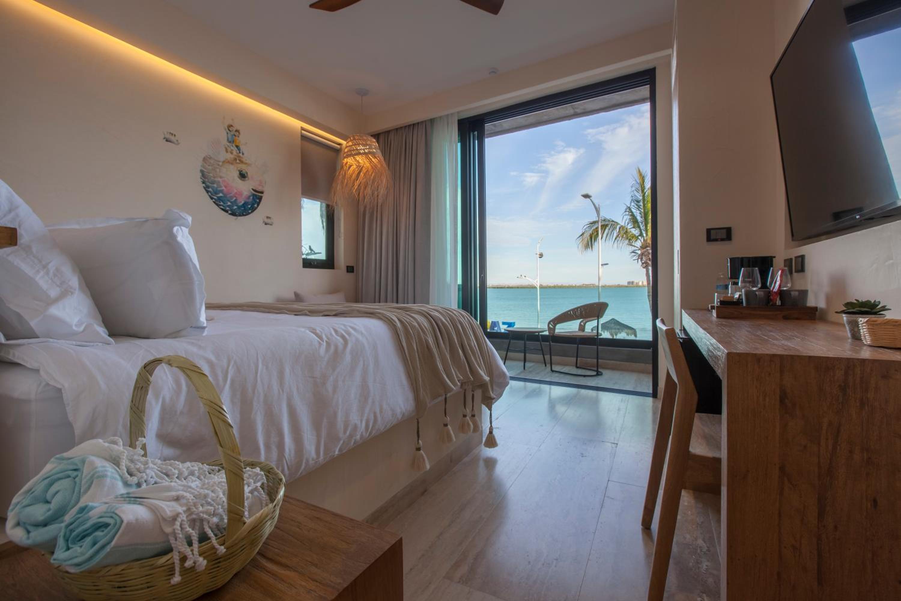 Suite with Sea View
