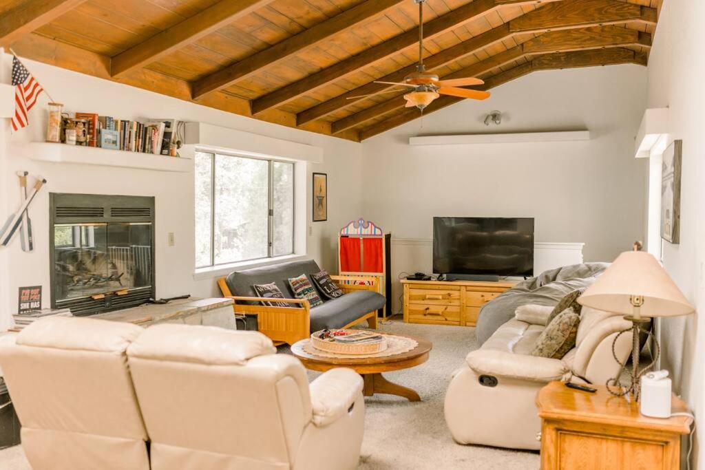Deluxe Family Room photo 1
