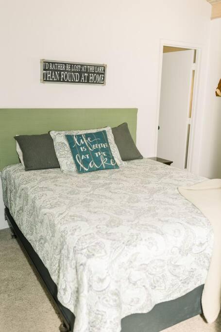 Deluxe Family Room photo 2