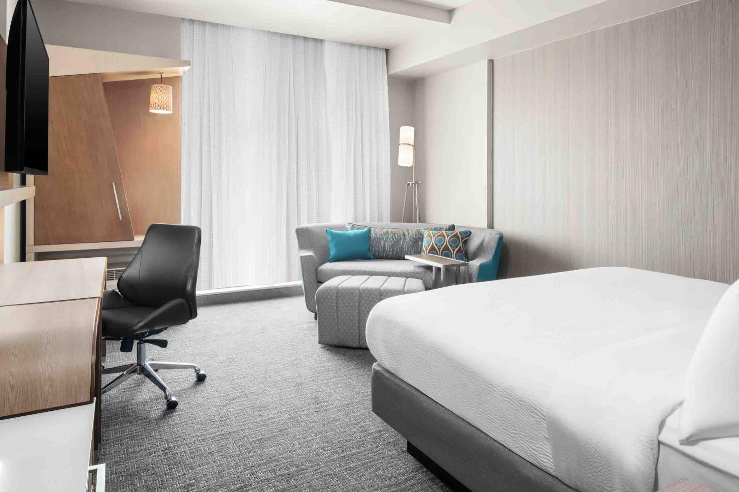 King Room with Sofa Bed and Inland View - Photo 1