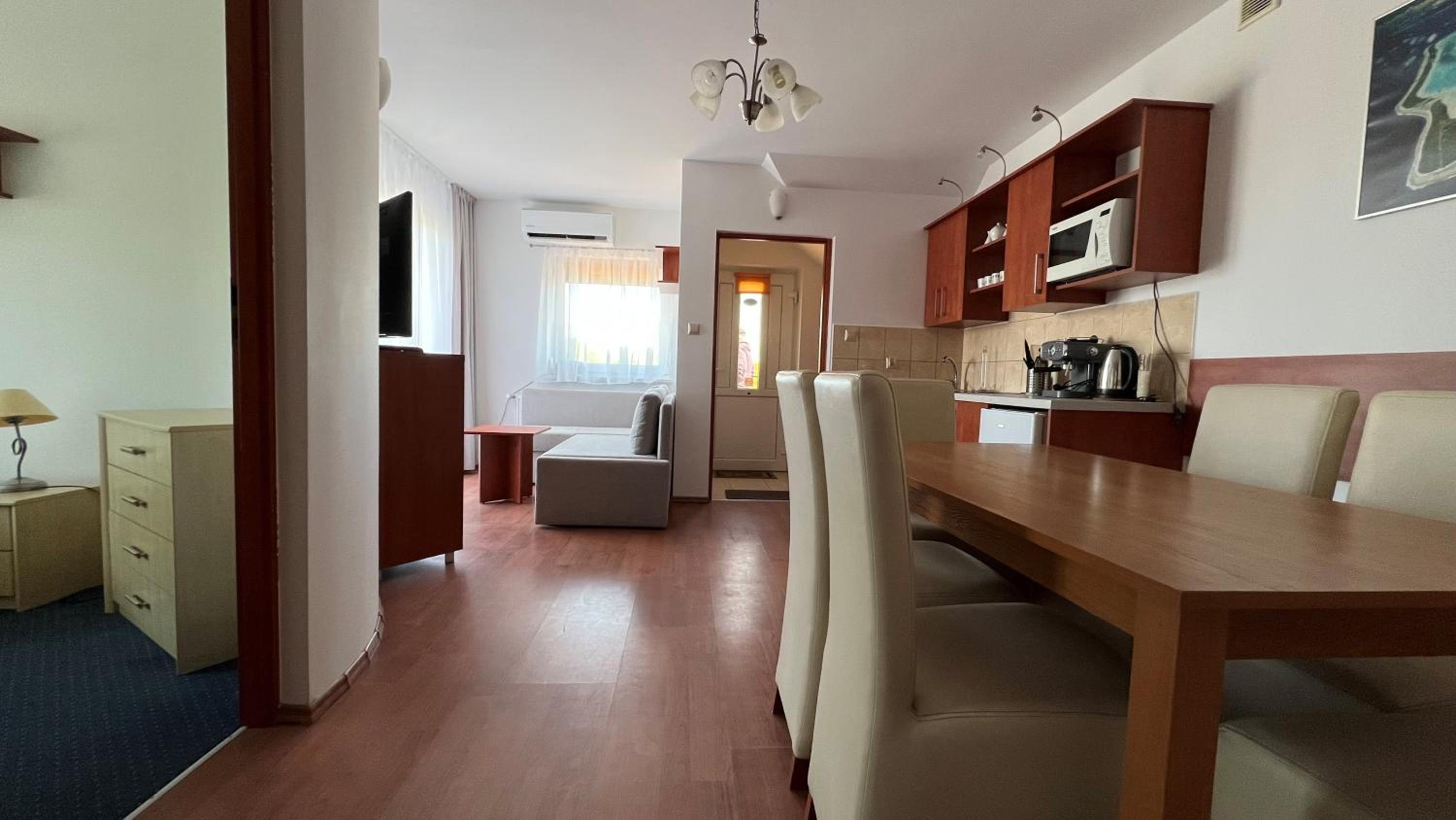 Two-Bedroom Apartment with Balcony photo 1