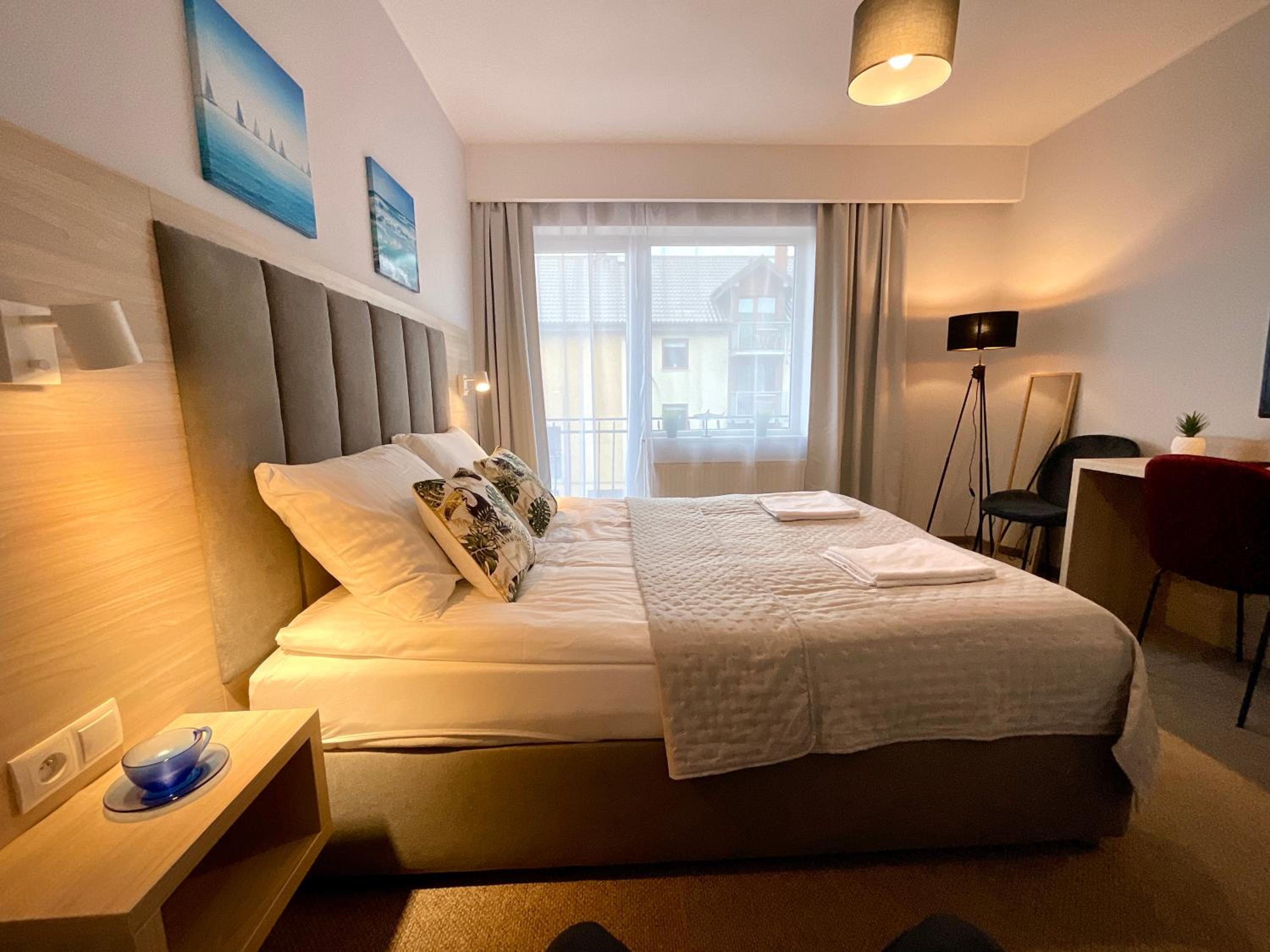 Triple Room with Balcony - Photo 21