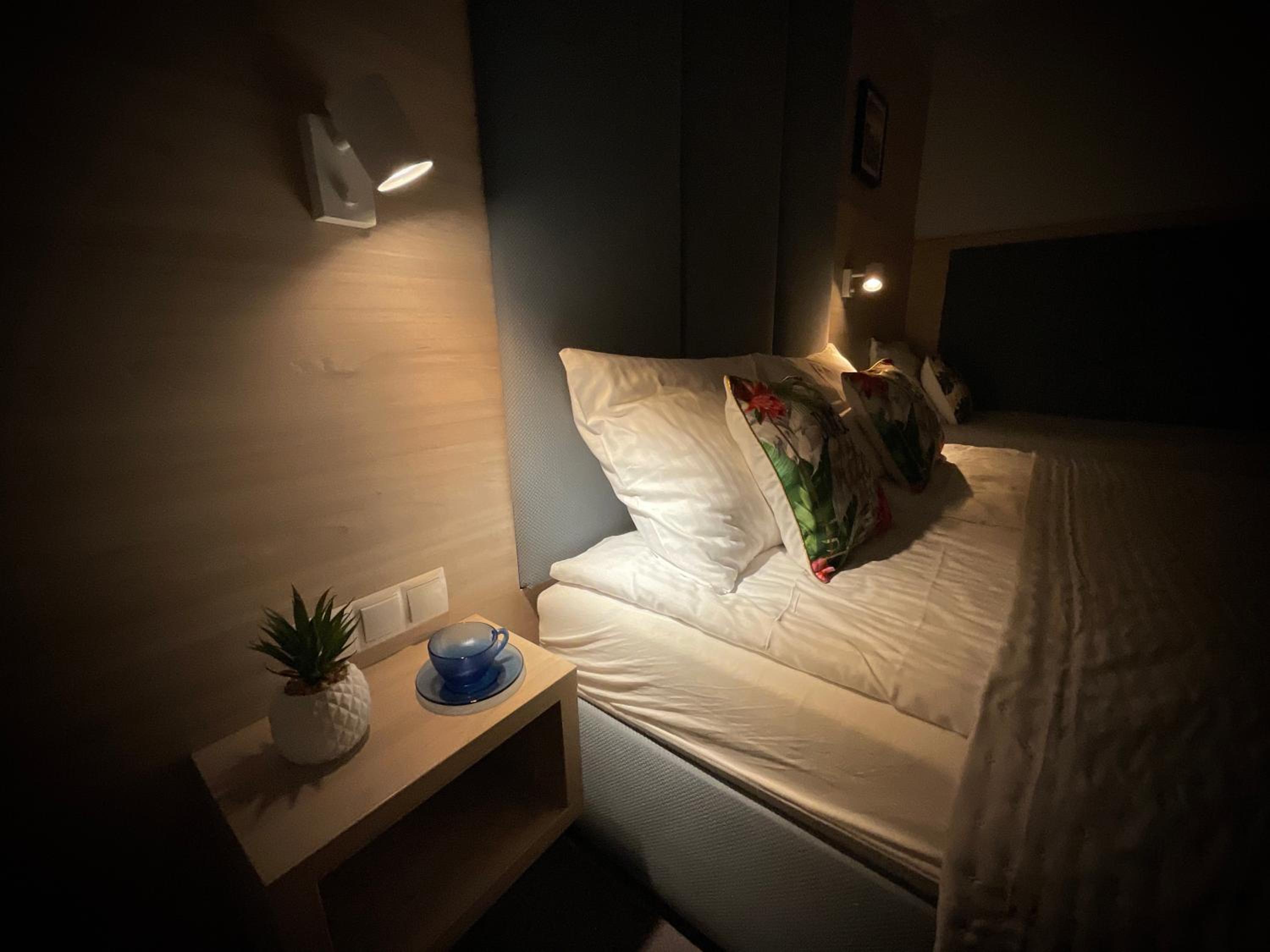 Triple Room with Balcony - Photo 15