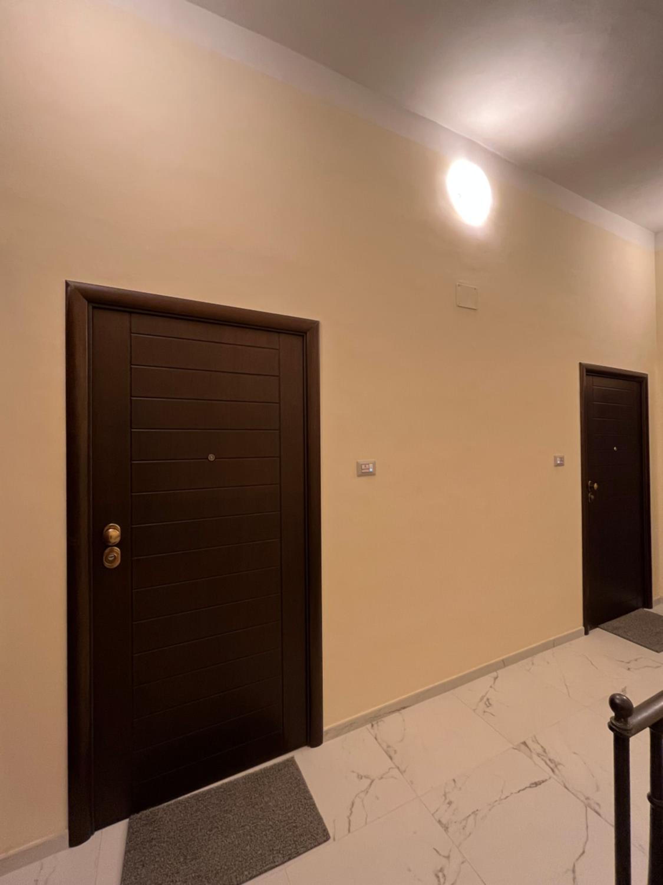 Large Double Room - Photo 4