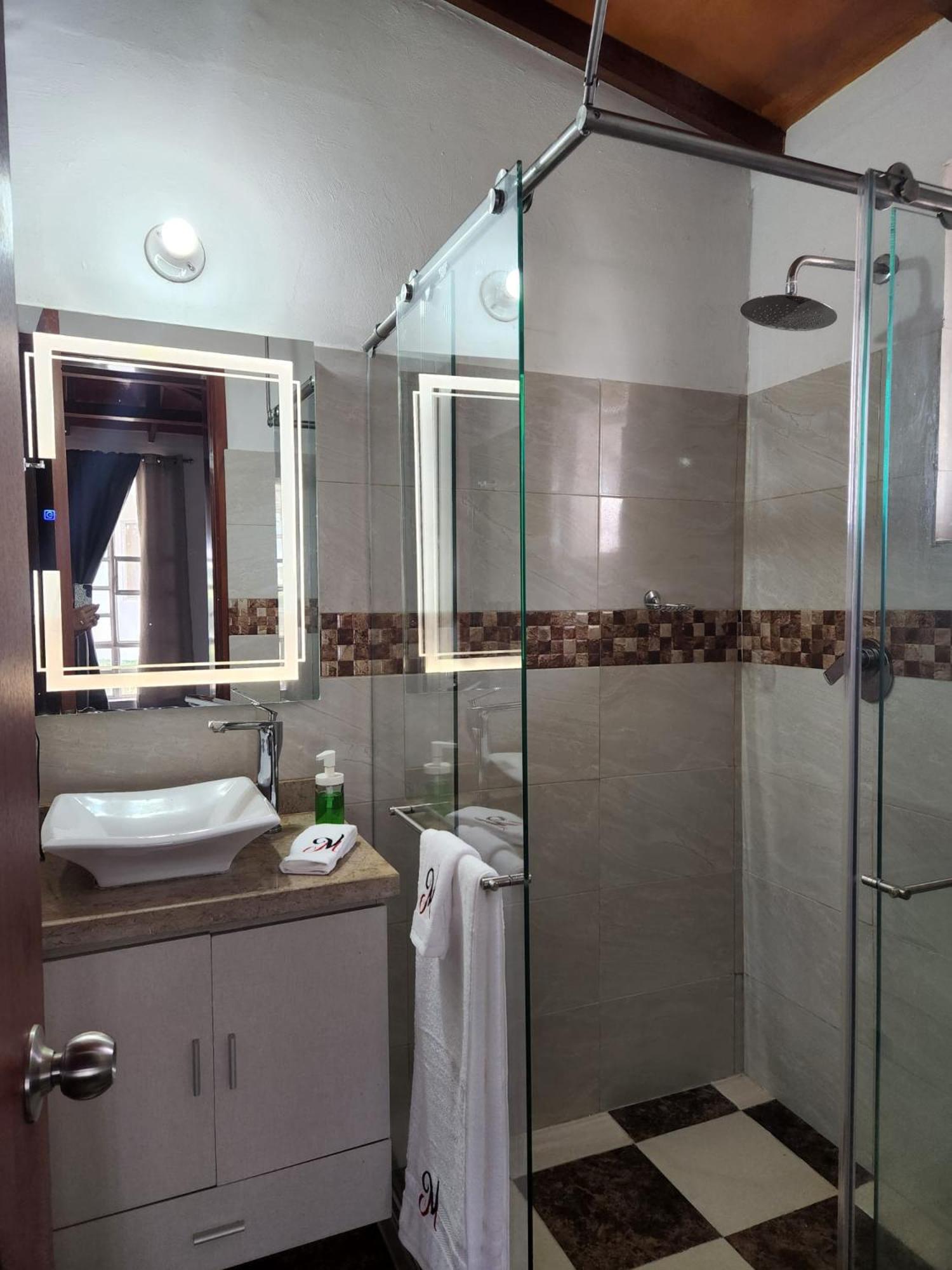 Double Room with Pool View photo 2