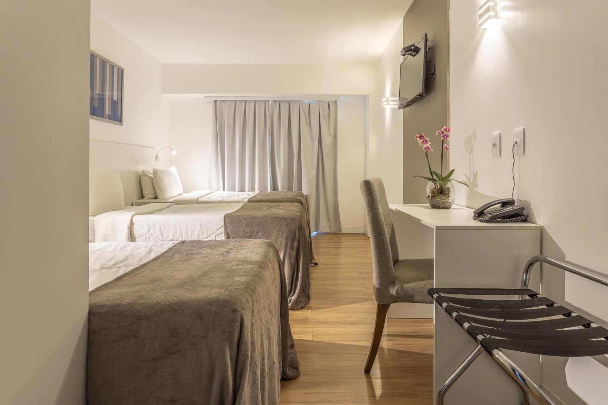 Standard Triple Room - Photo 6