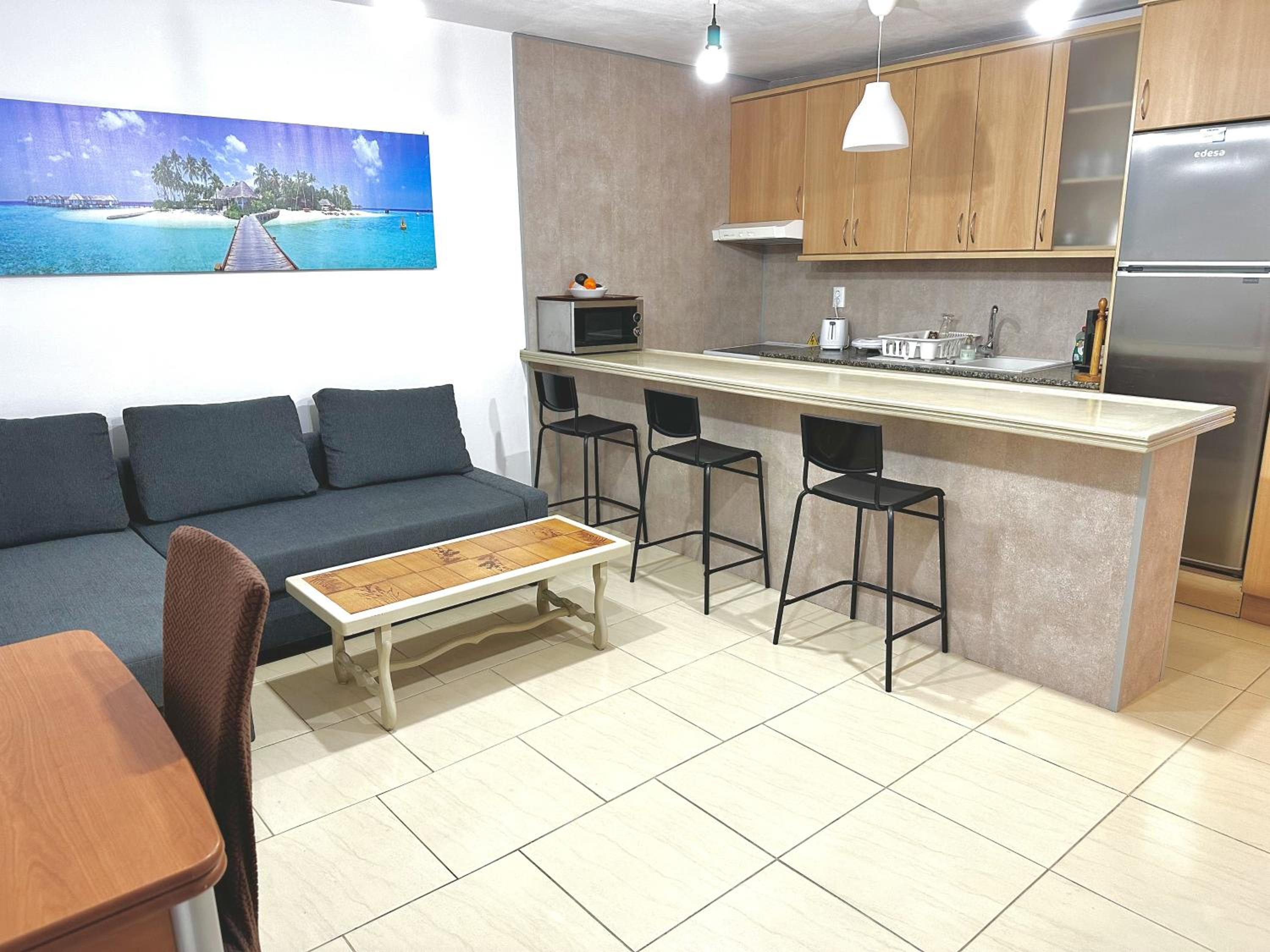 Apartment with Mountain View photo 3