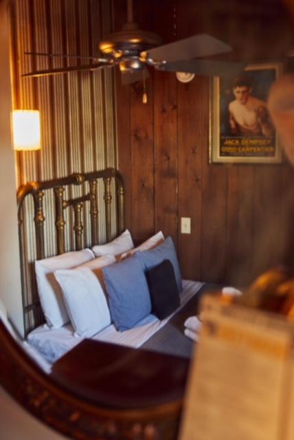 Double Room with Shared Bathroom photo 3