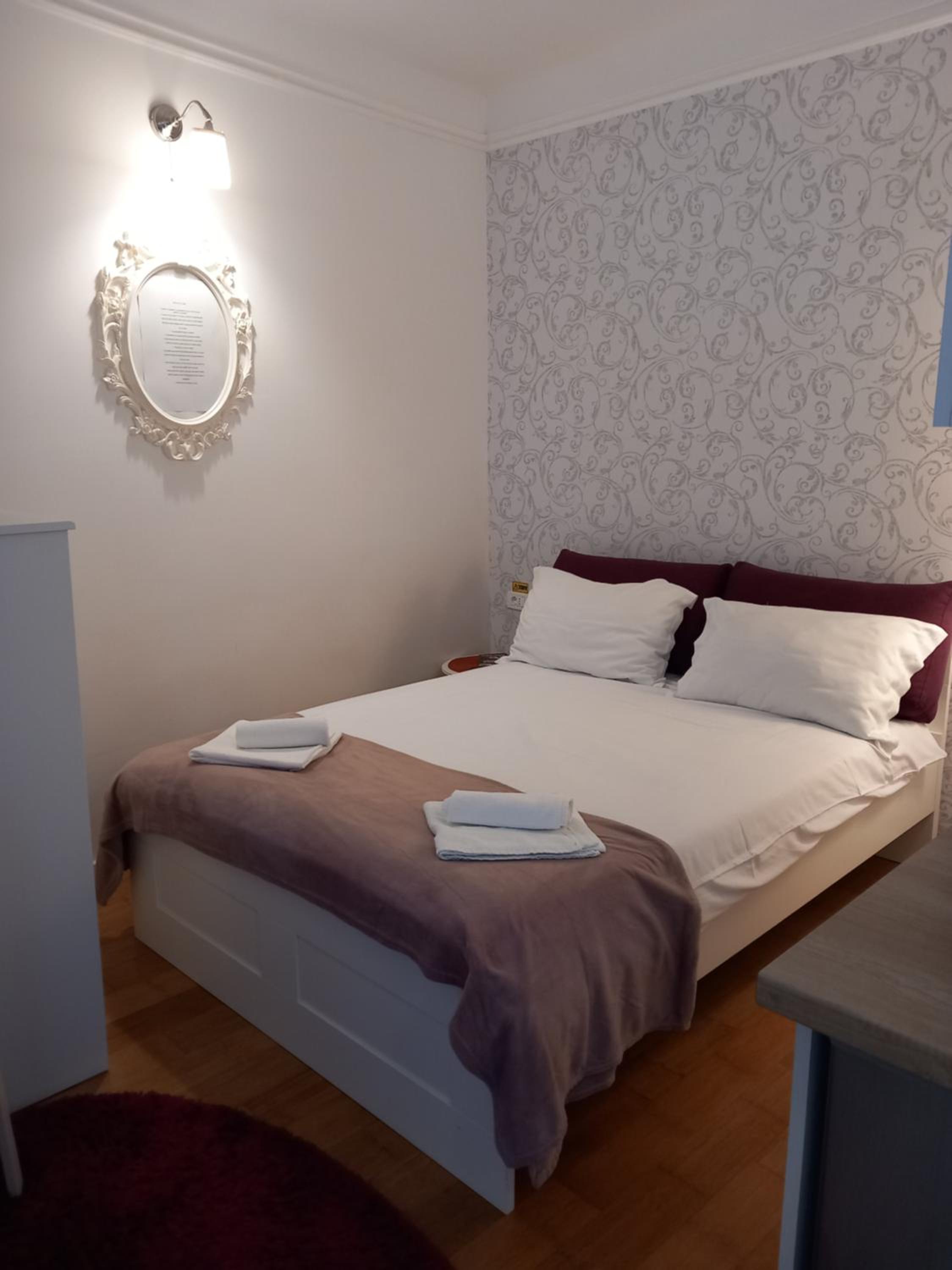 Large Double Room photo 2