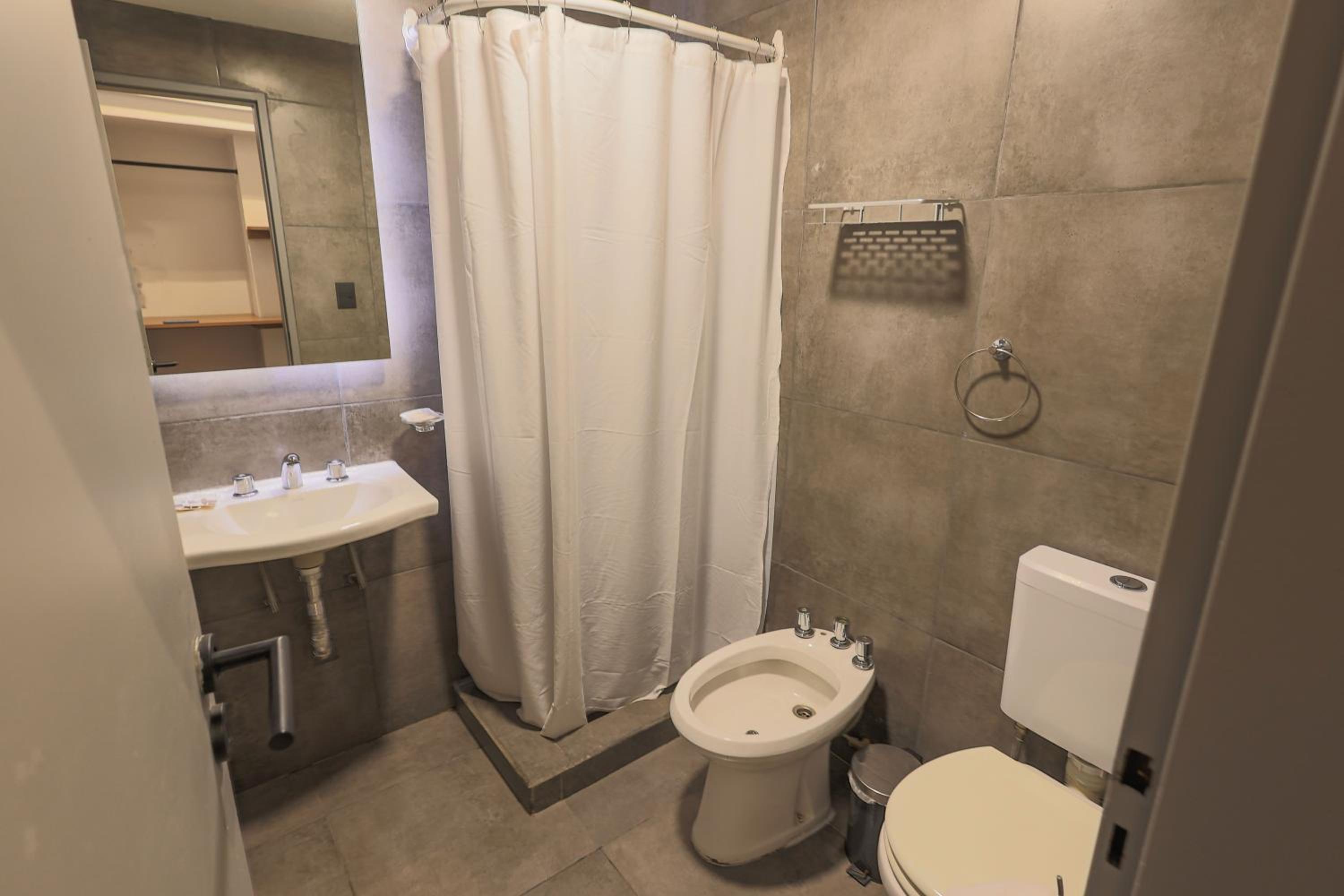 Basic Triple Room photo 3