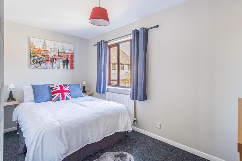 Two-Bedroom House photo 1