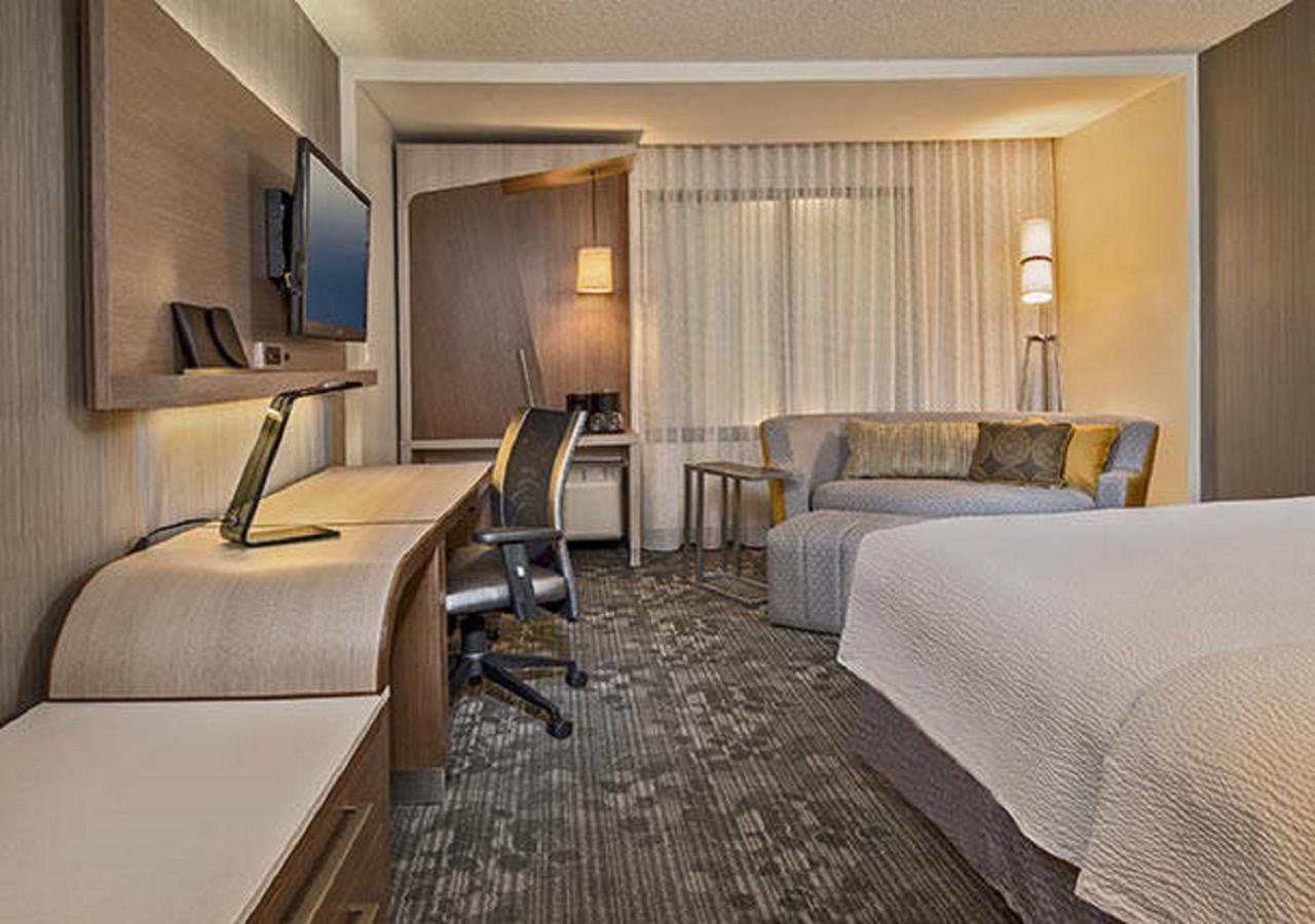 King Room with Sofa Bed