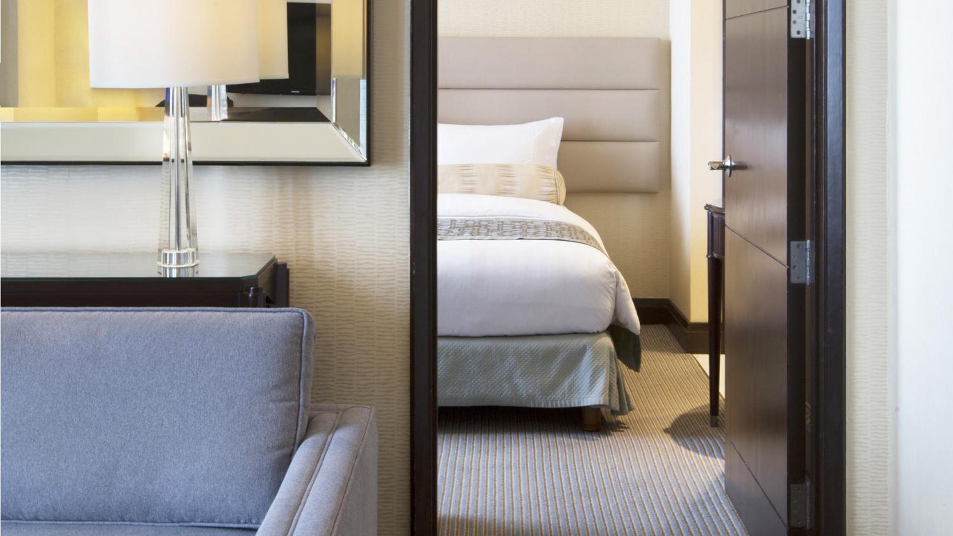 One Bedroom Suite Signature
