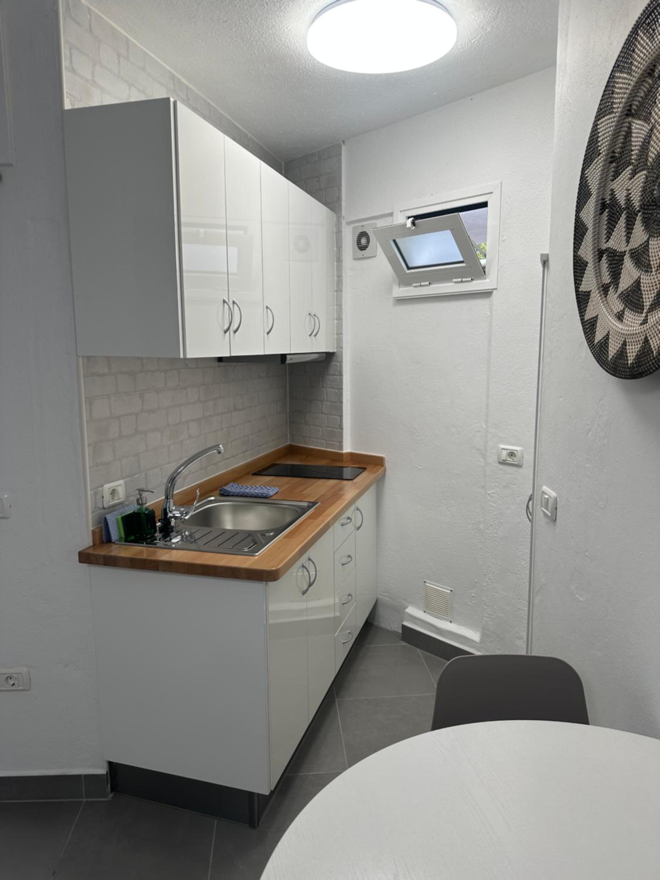 Studio Apartment photo 2