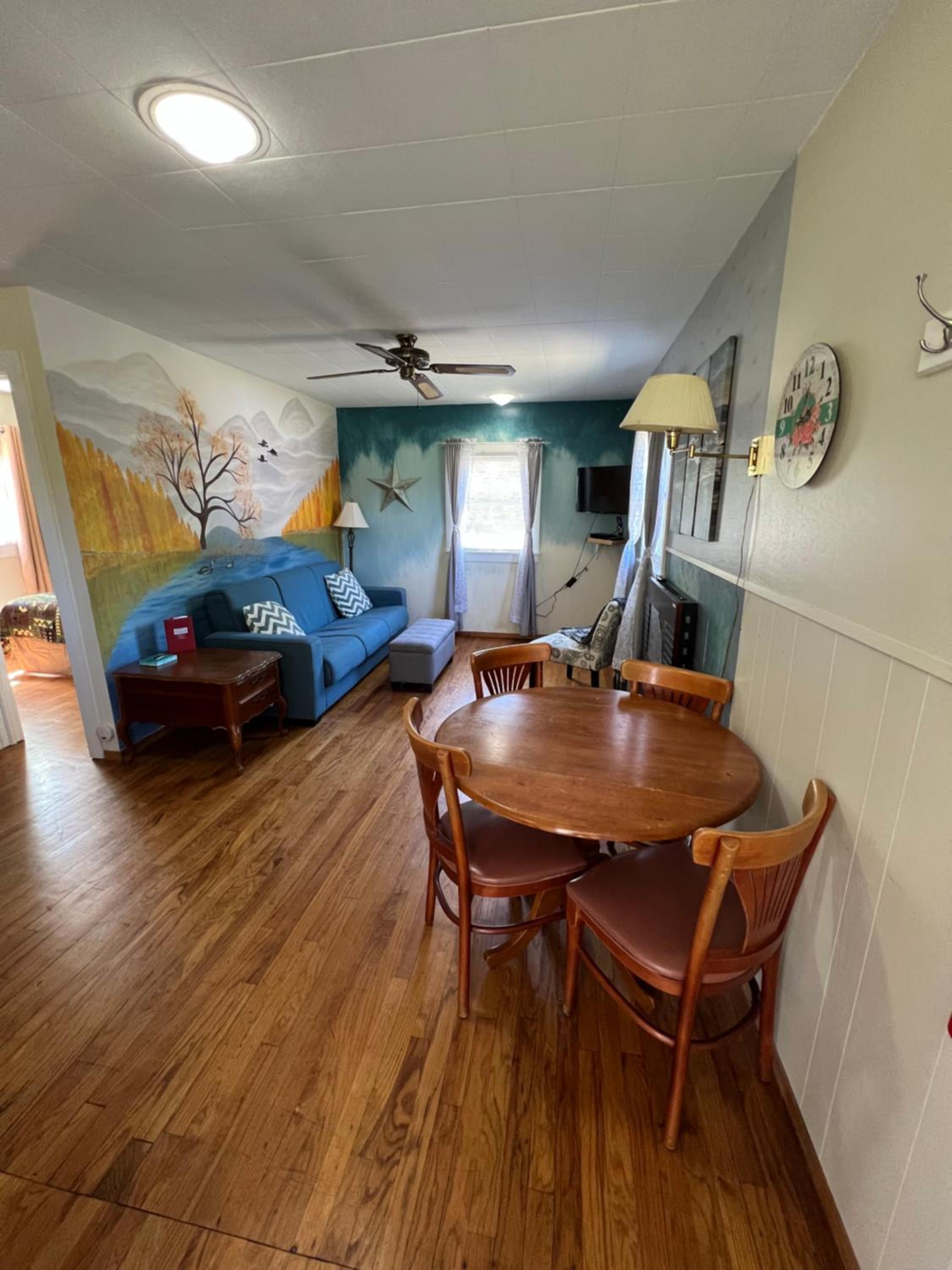 One-Bedroom Cottage - Photo 13