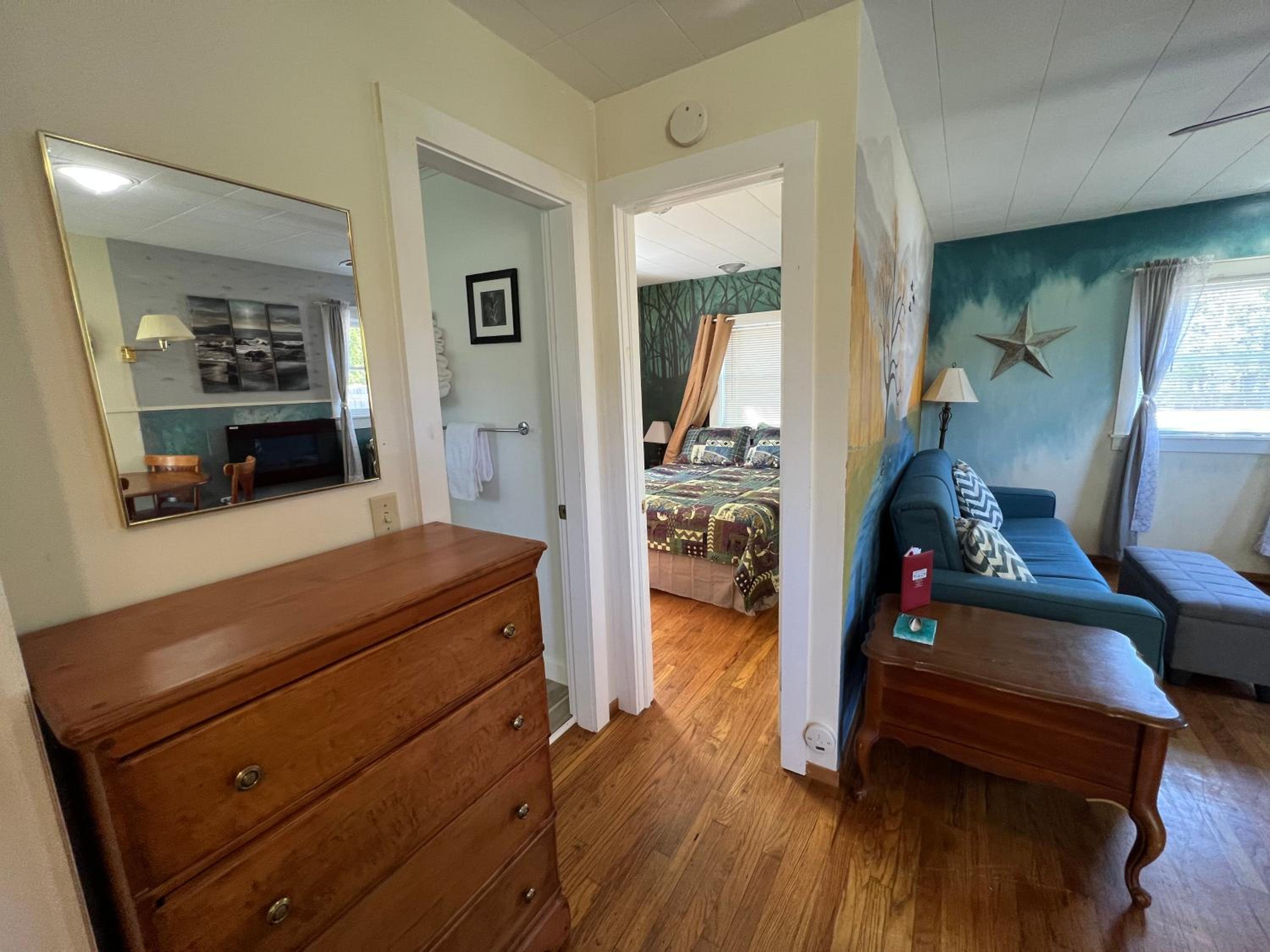 One-Bedroom Cottage - Photo 19