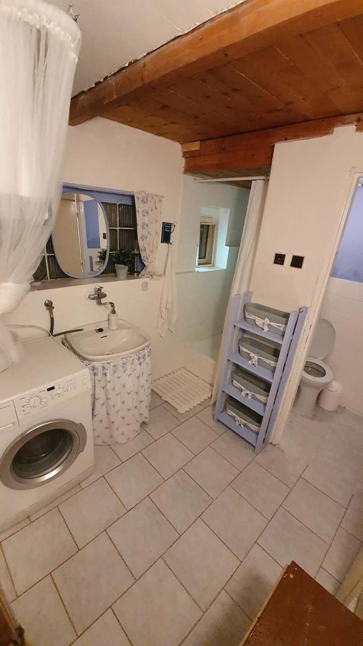 Three-Bedroom House photo 2