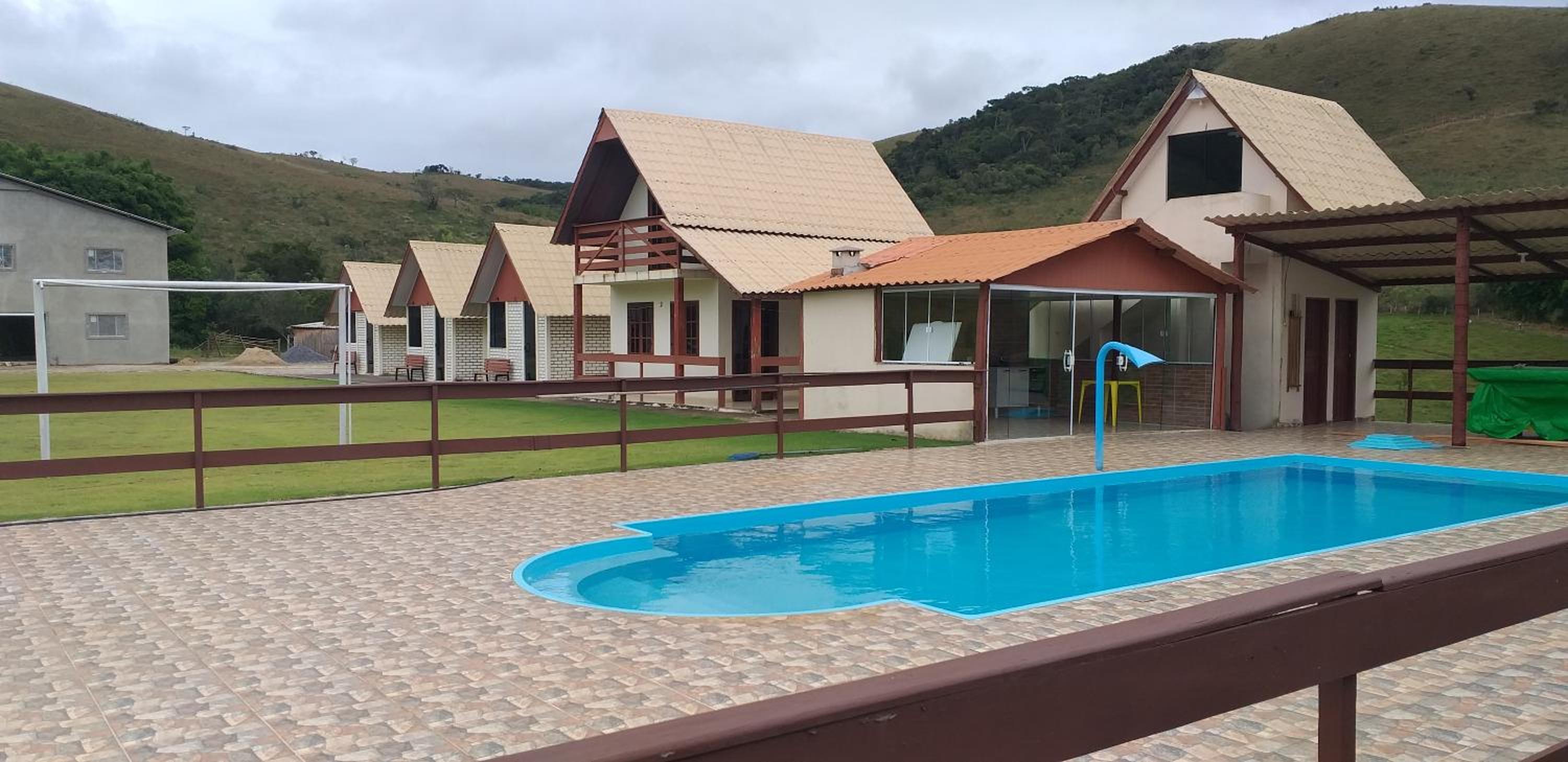 Deluxe Double Or Twin Room With Pool Access photo 2