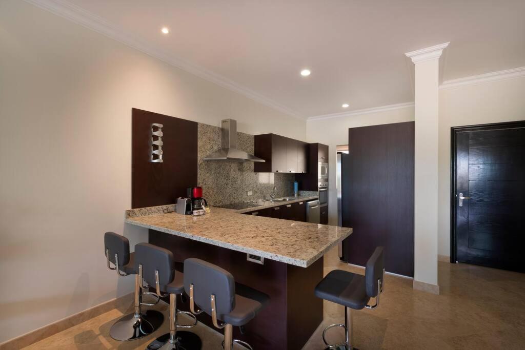 Two-Bedroom Apartment photo 2