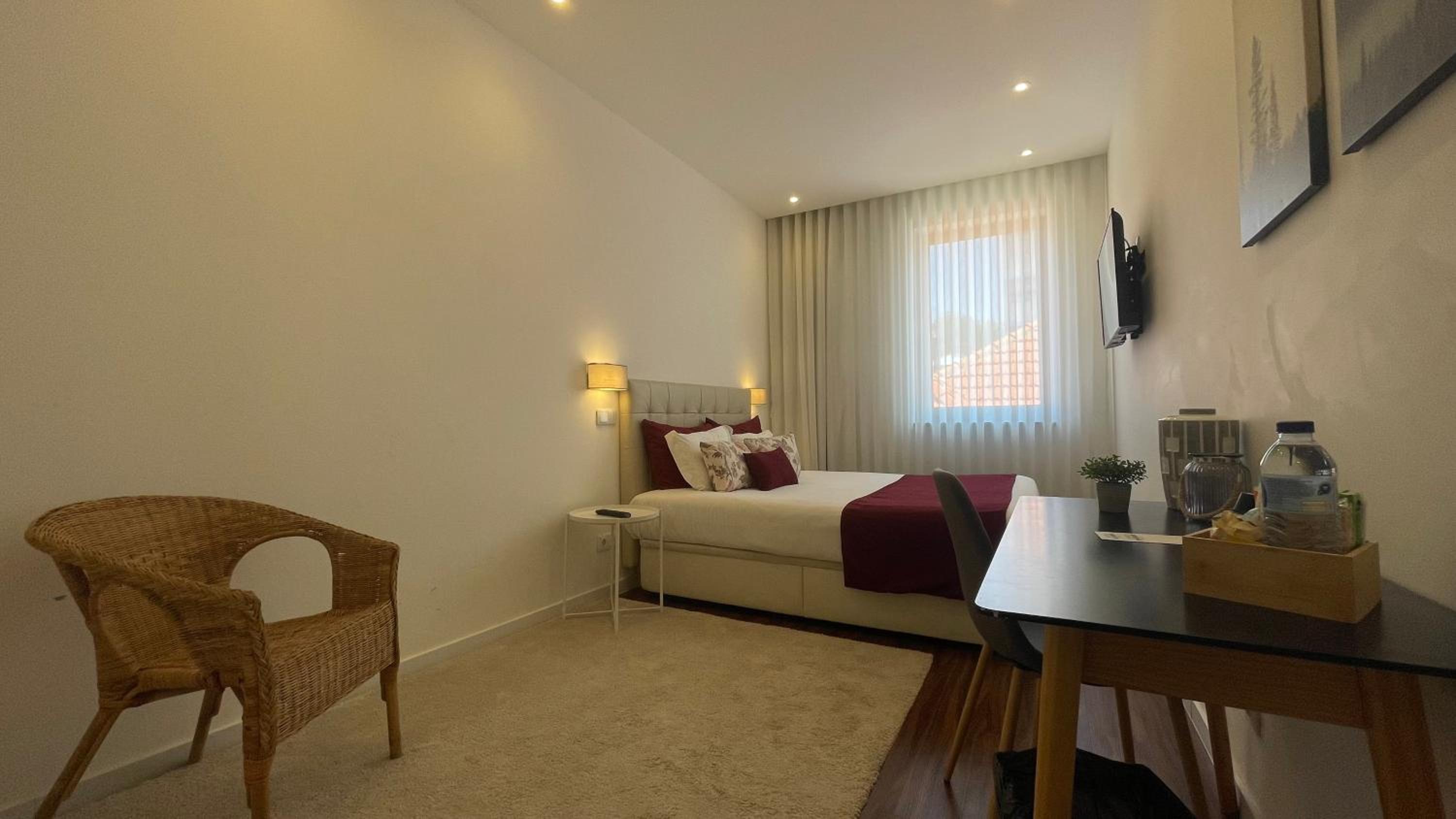 Double Room - Photo 11