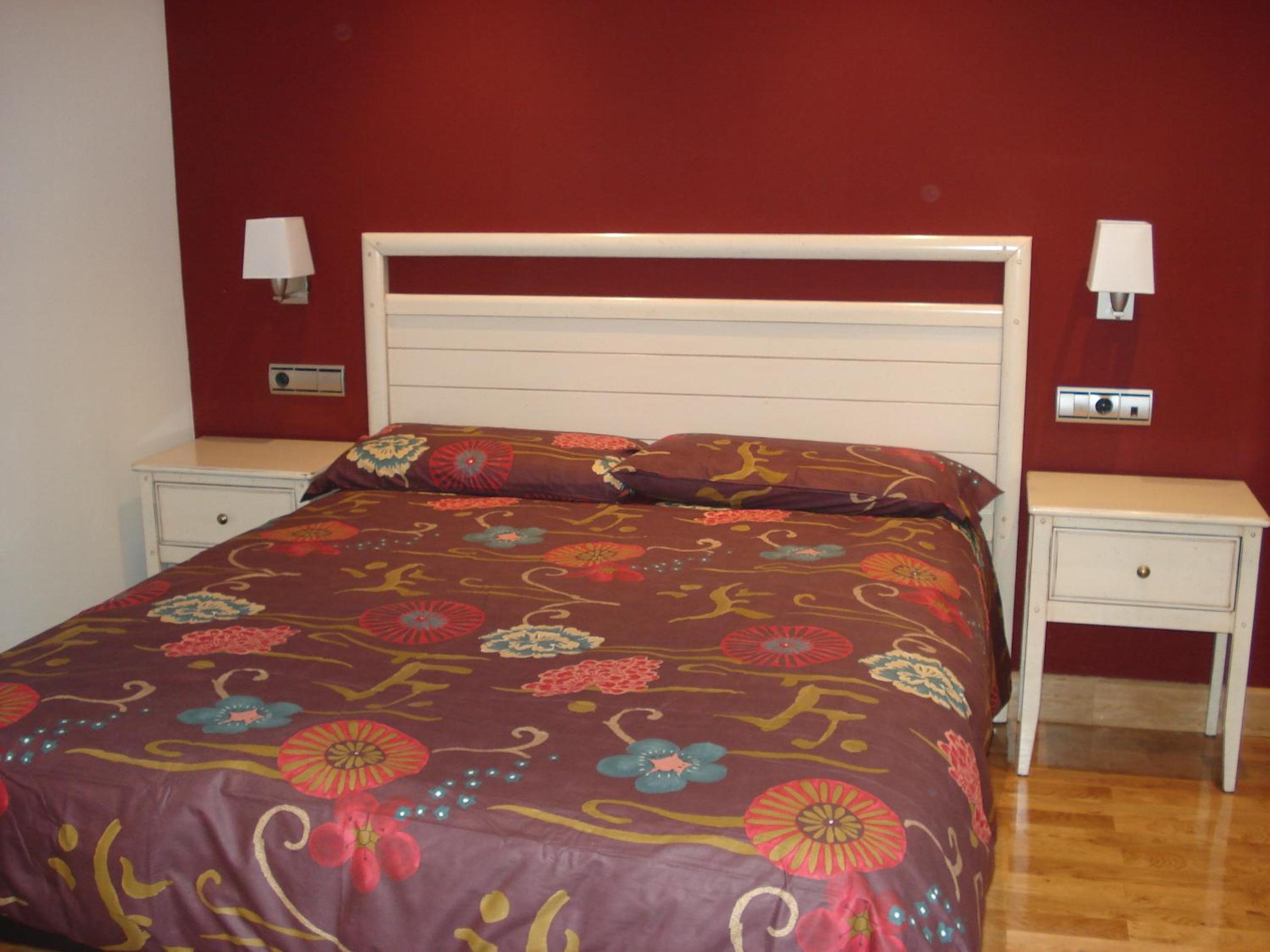 Double or Twin Room - Photo 3