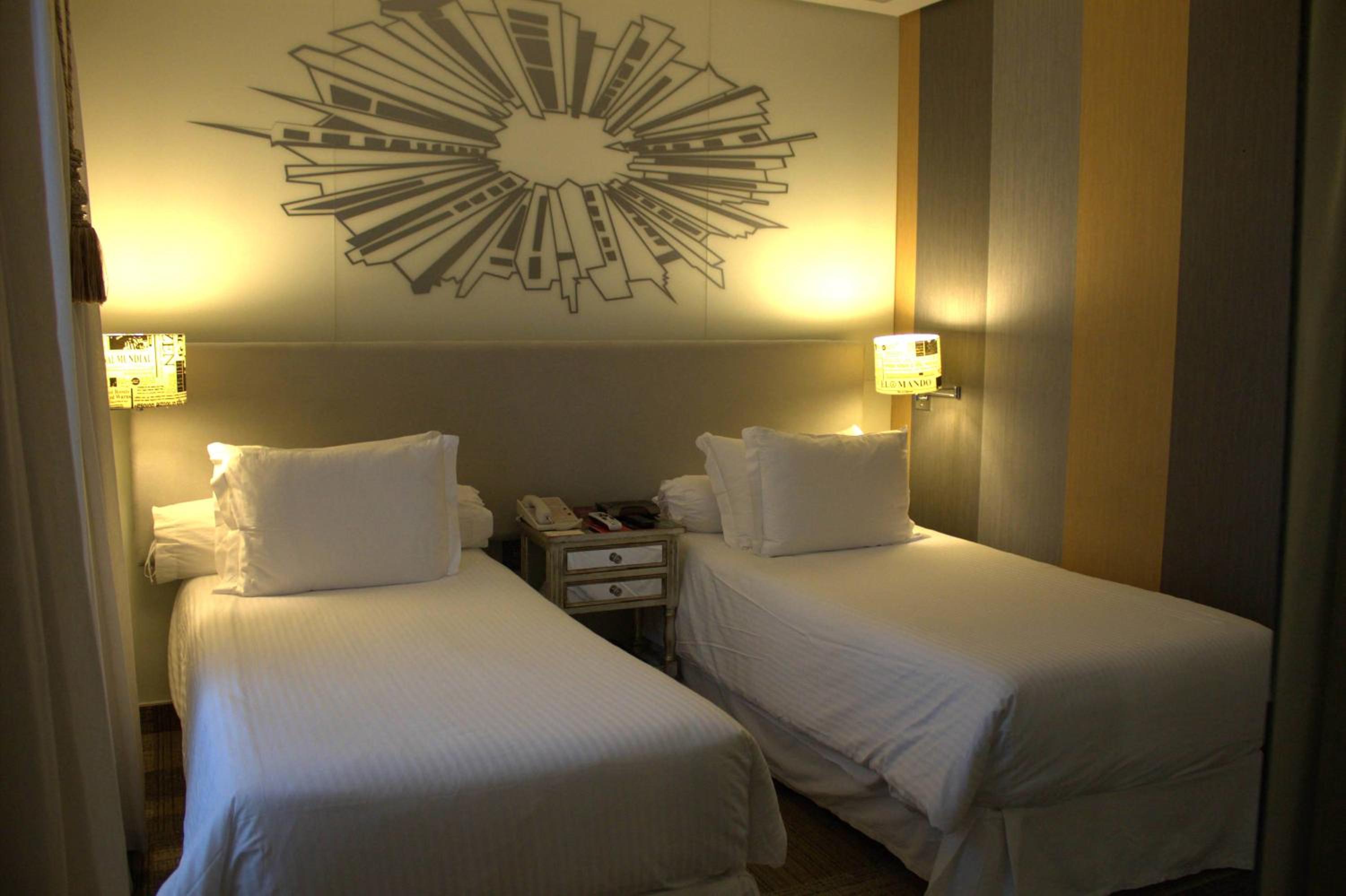 Exclusive Queen Room - Photo 1