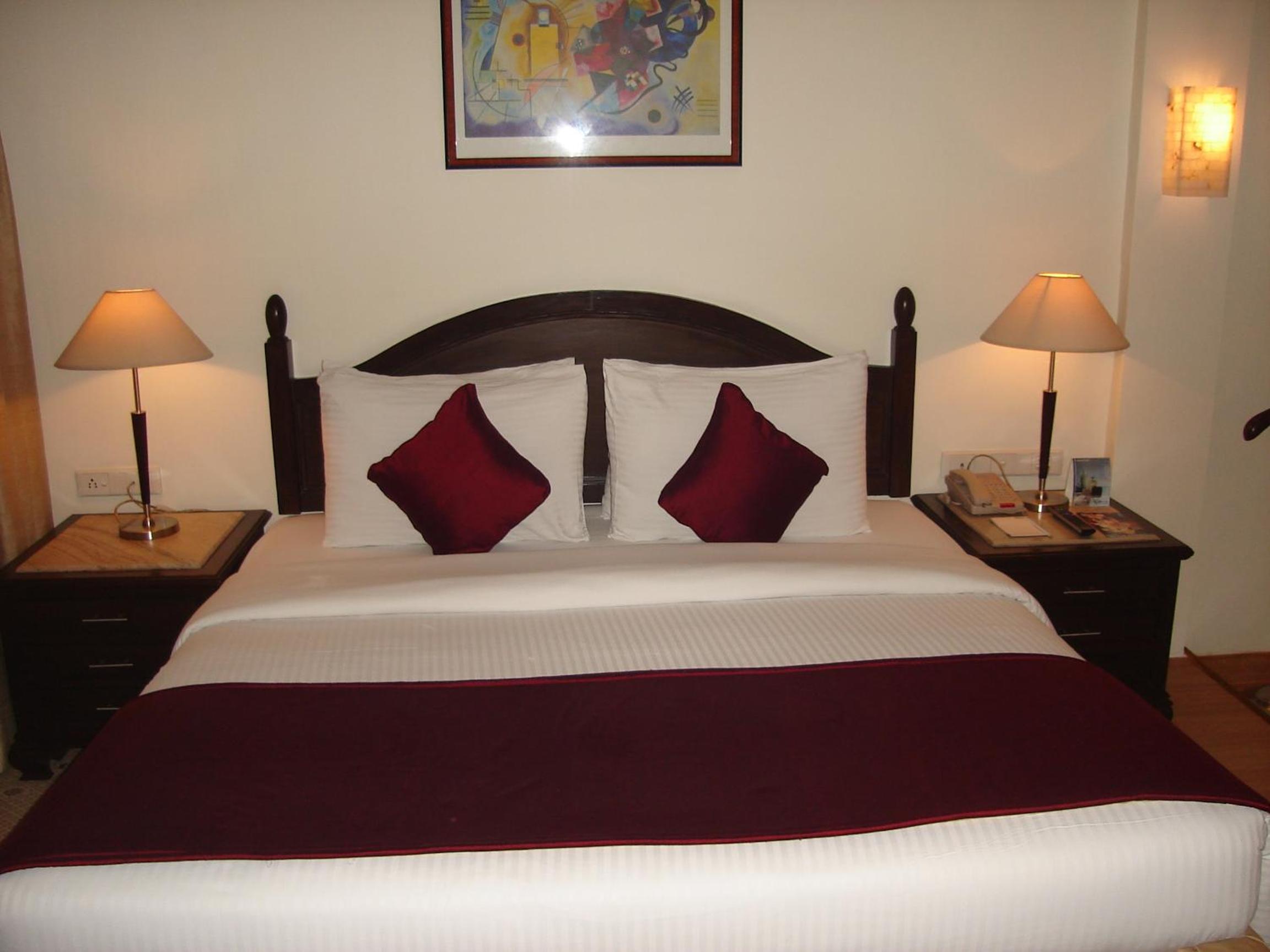 Deluxe Double Room - 15% Off on F&B and Laundry