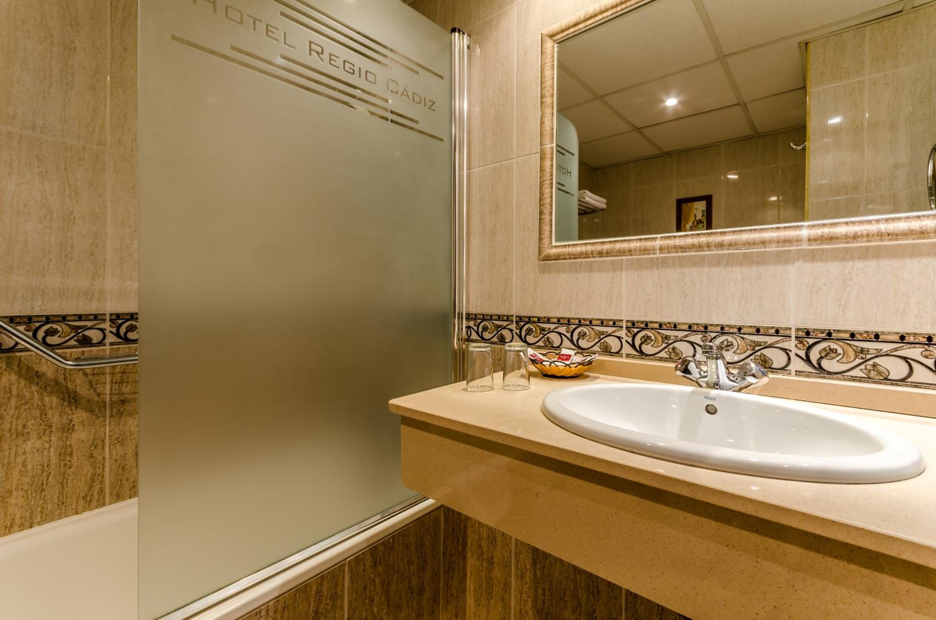 Triple Room - Photo 2