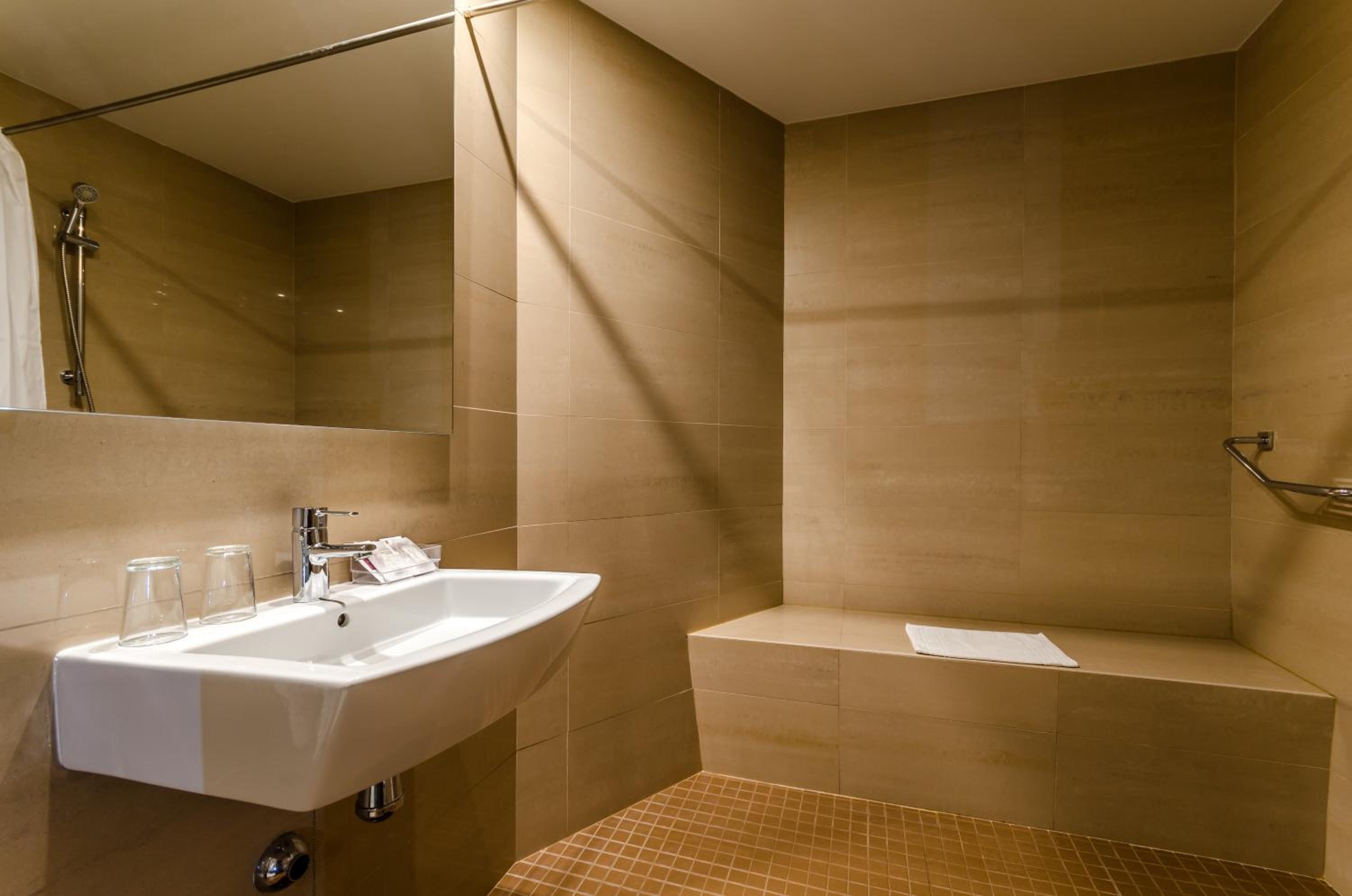 Double or Twin Room photo 3