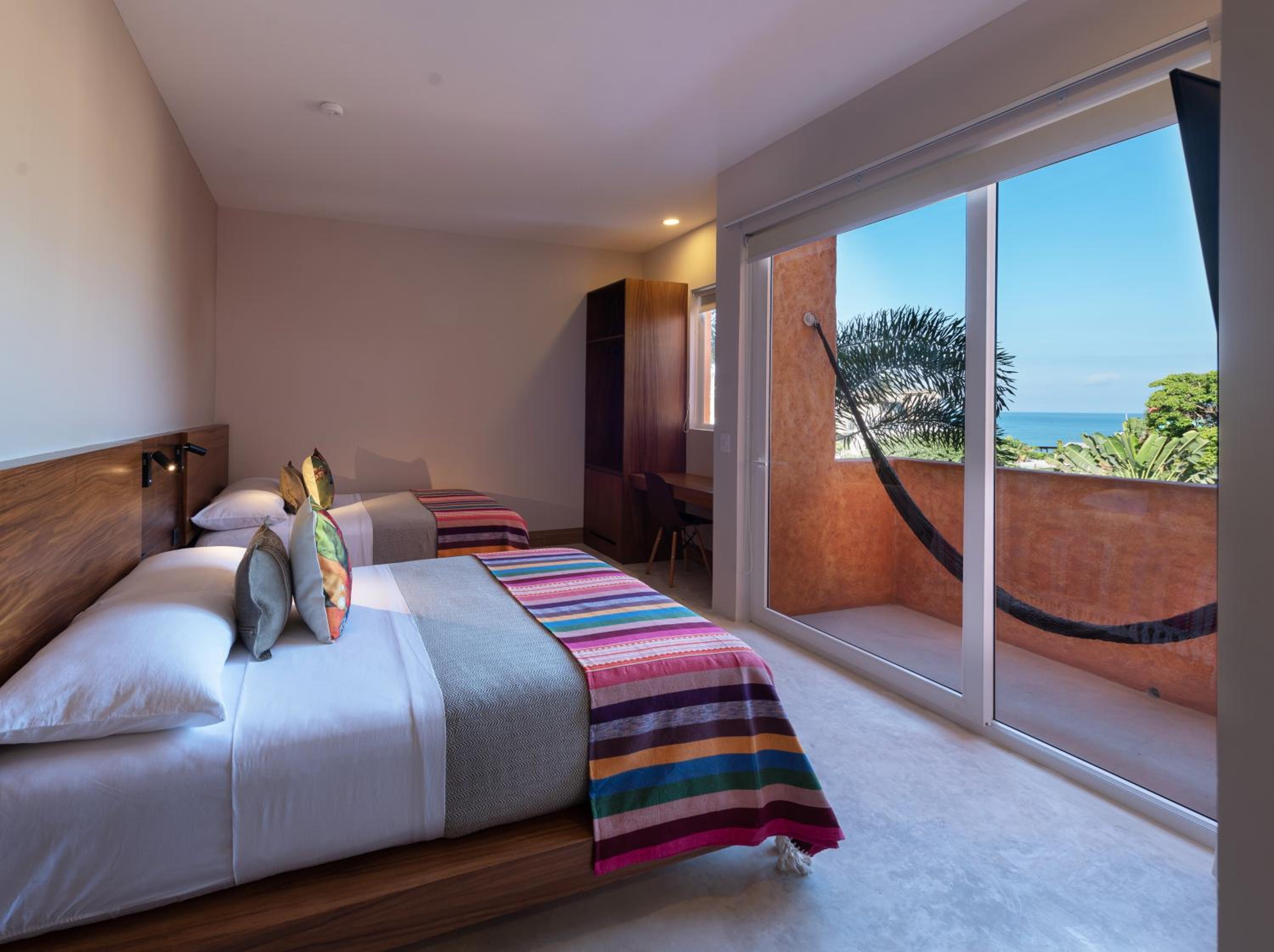Quadruple Room with Balcony photo 3