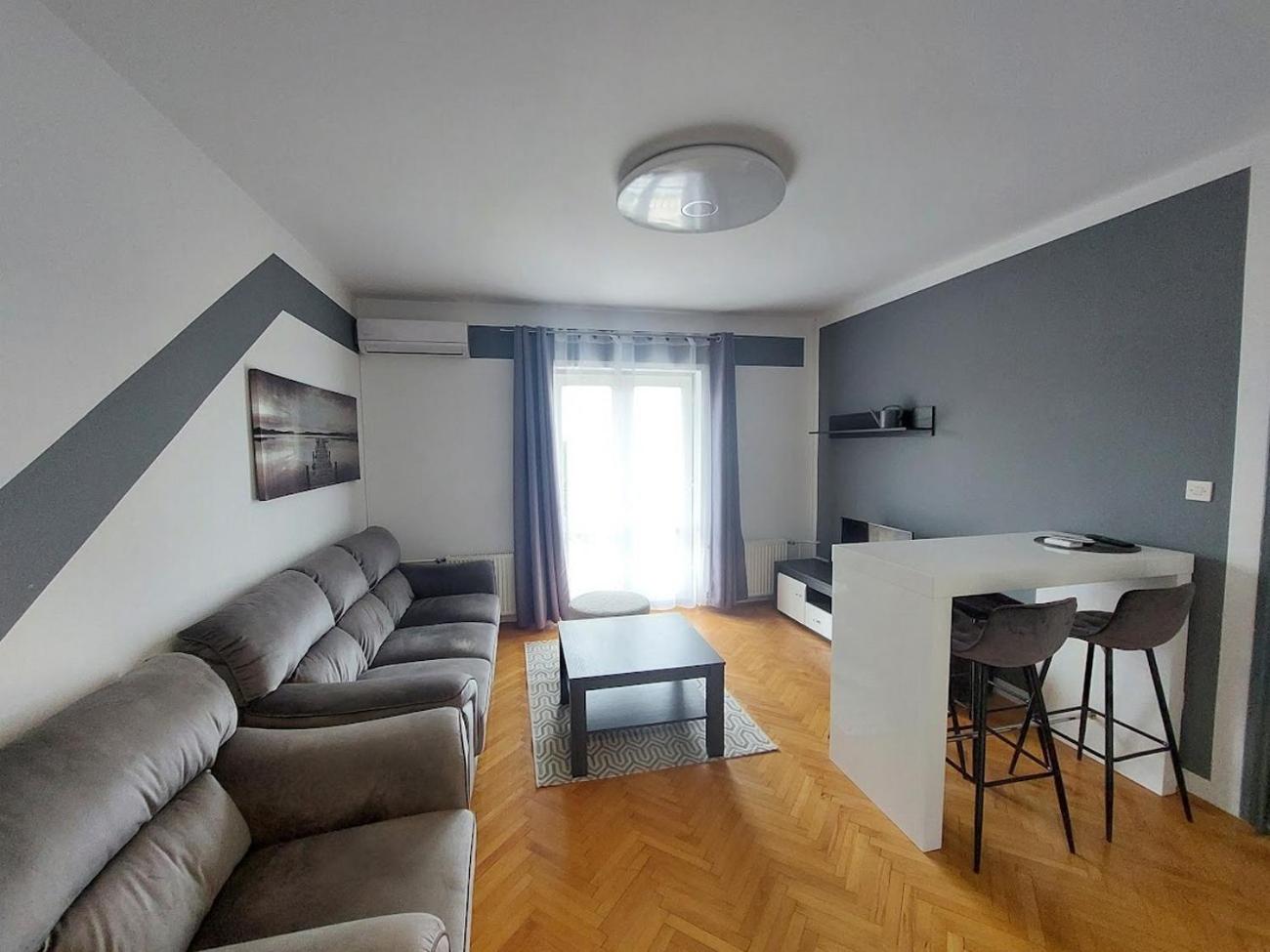 Two-Bedroom Apartment with Balcony and Sea View photo 1