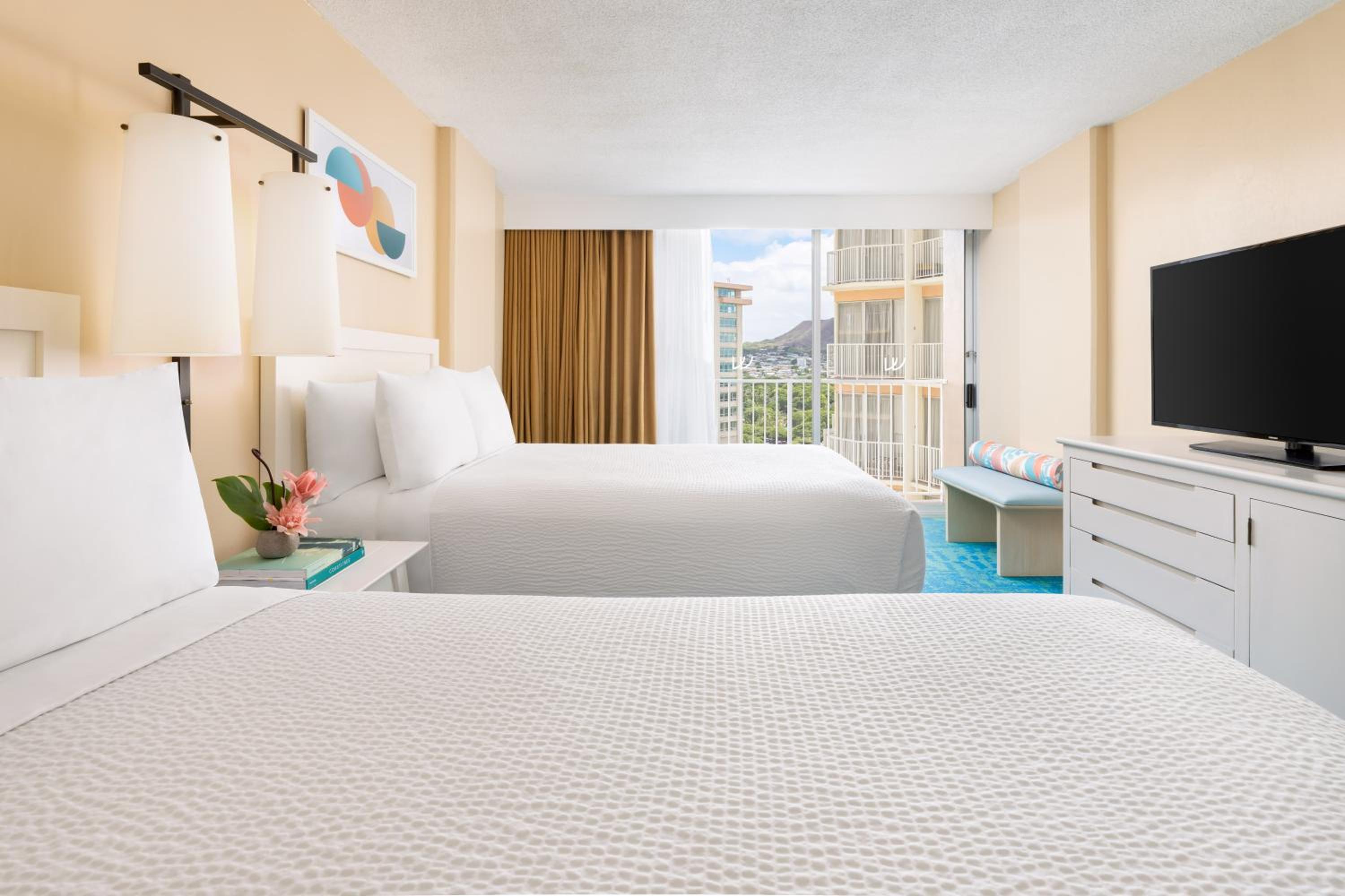 Double Room with Partial Ocean View - Photo 1