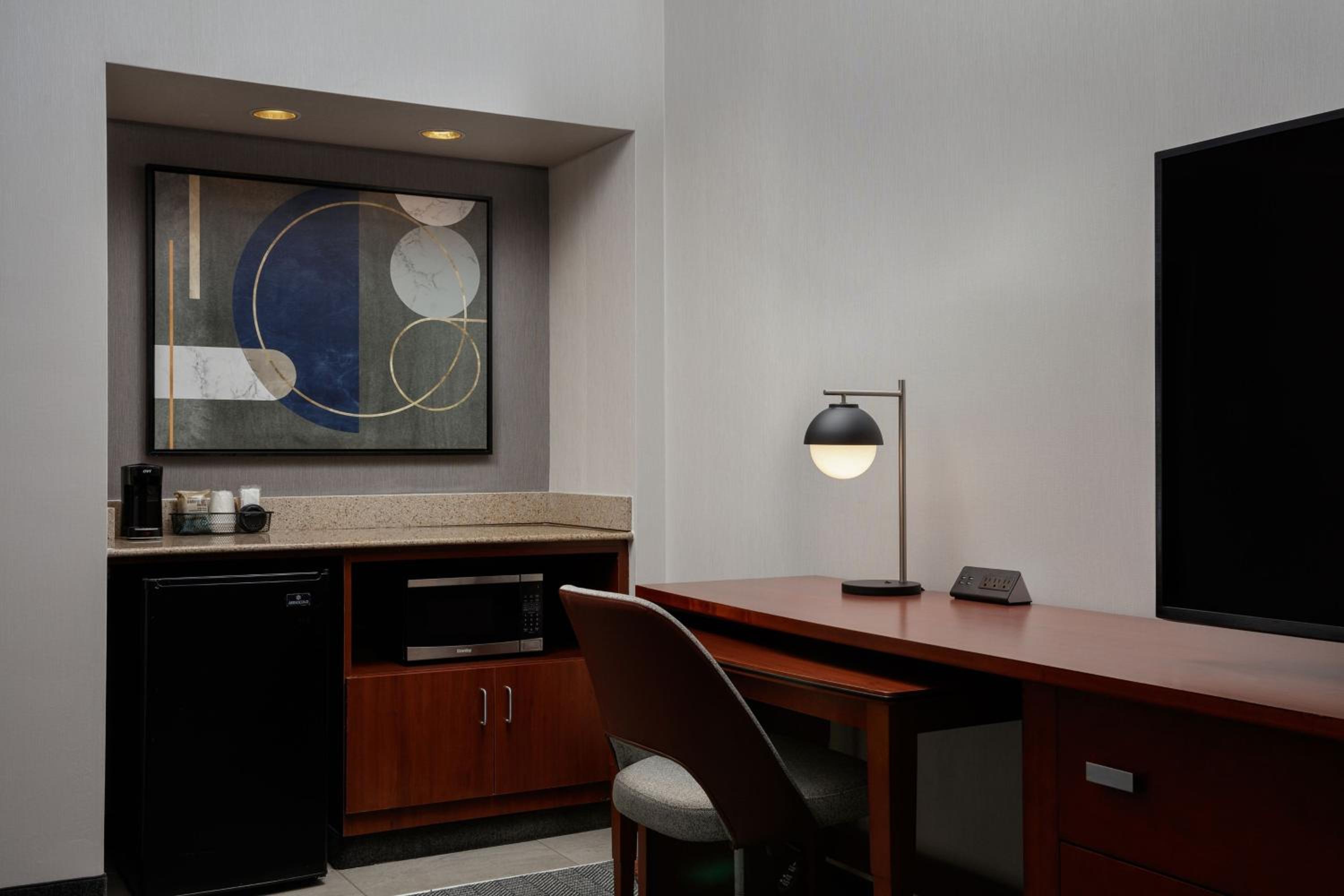 King Suite with Sofa Bed - Photo 2