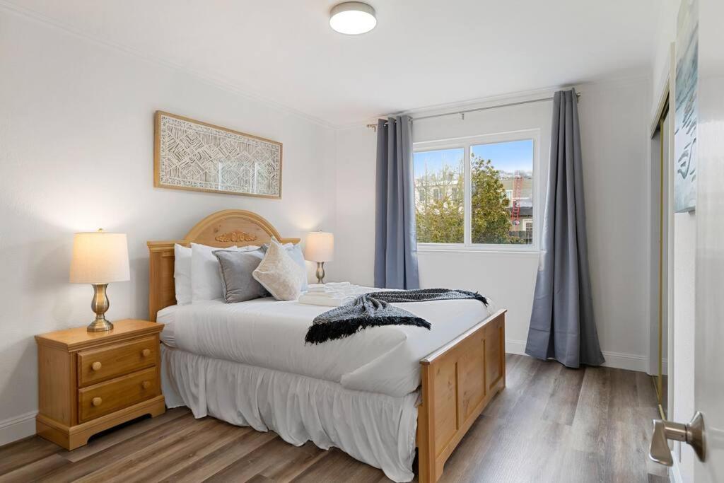 Two-Bedroom House photo 2