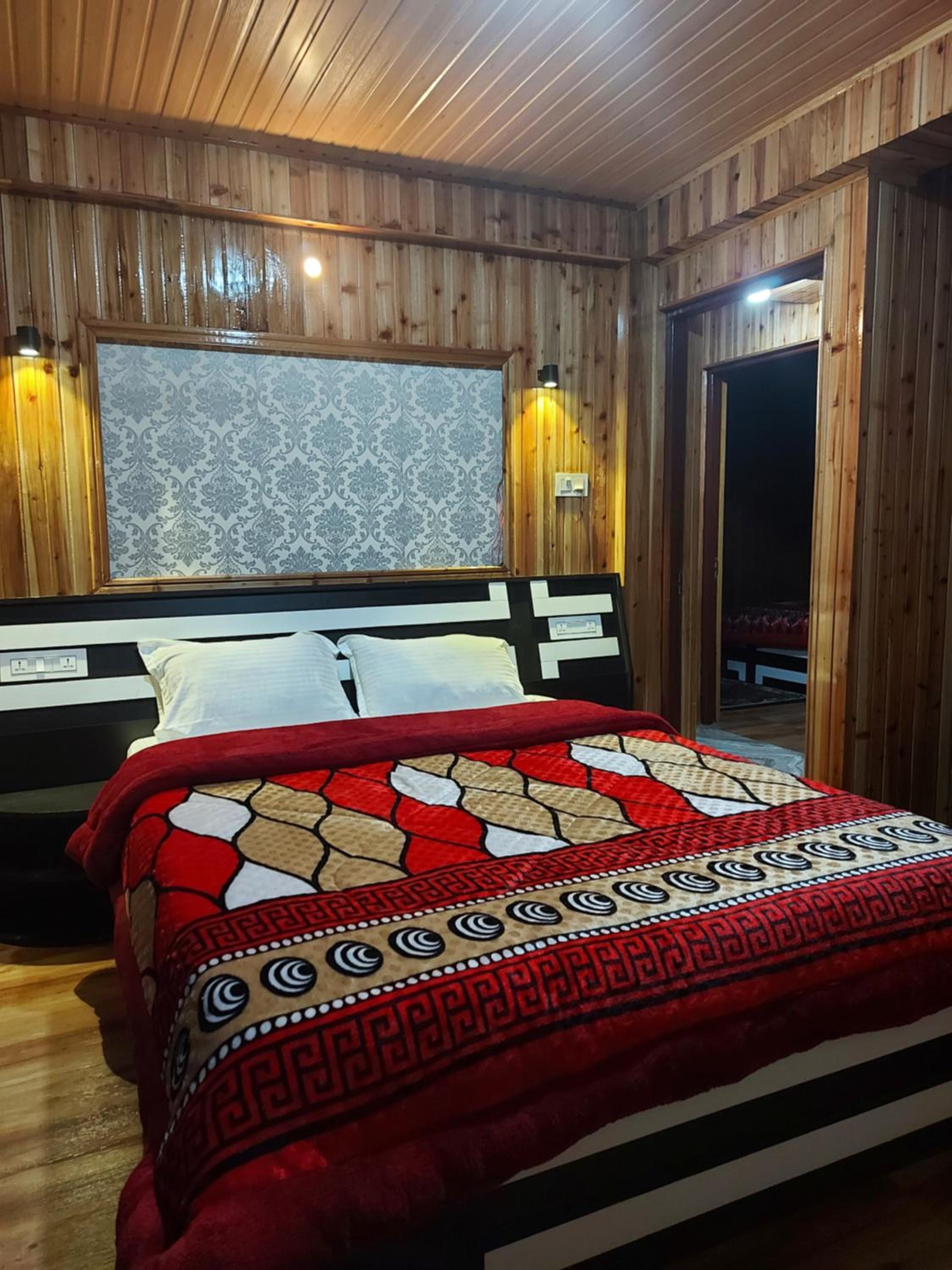 Double Room With Private Bathroom