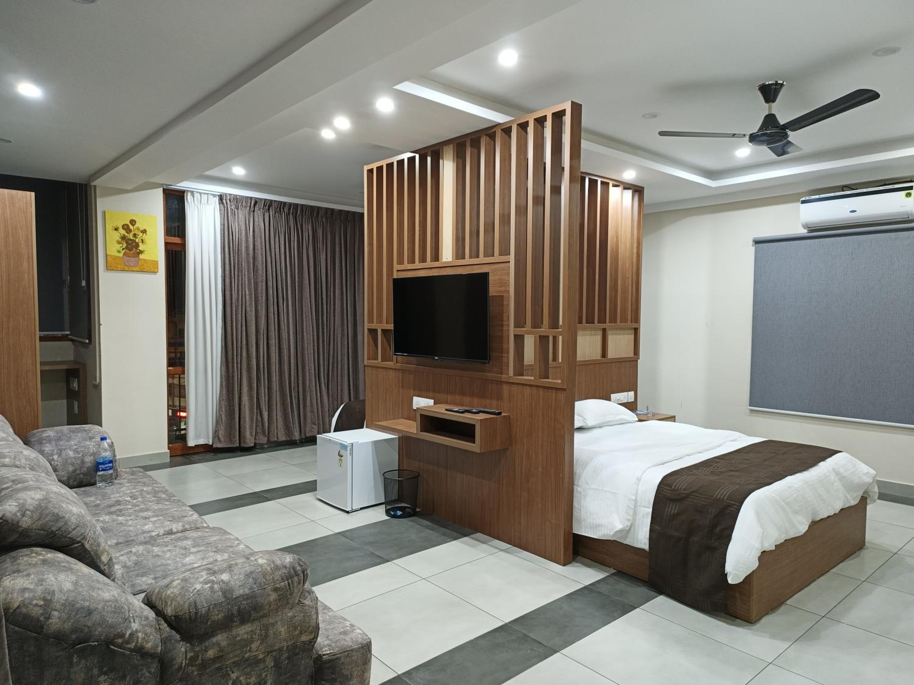 Deluxe Suite