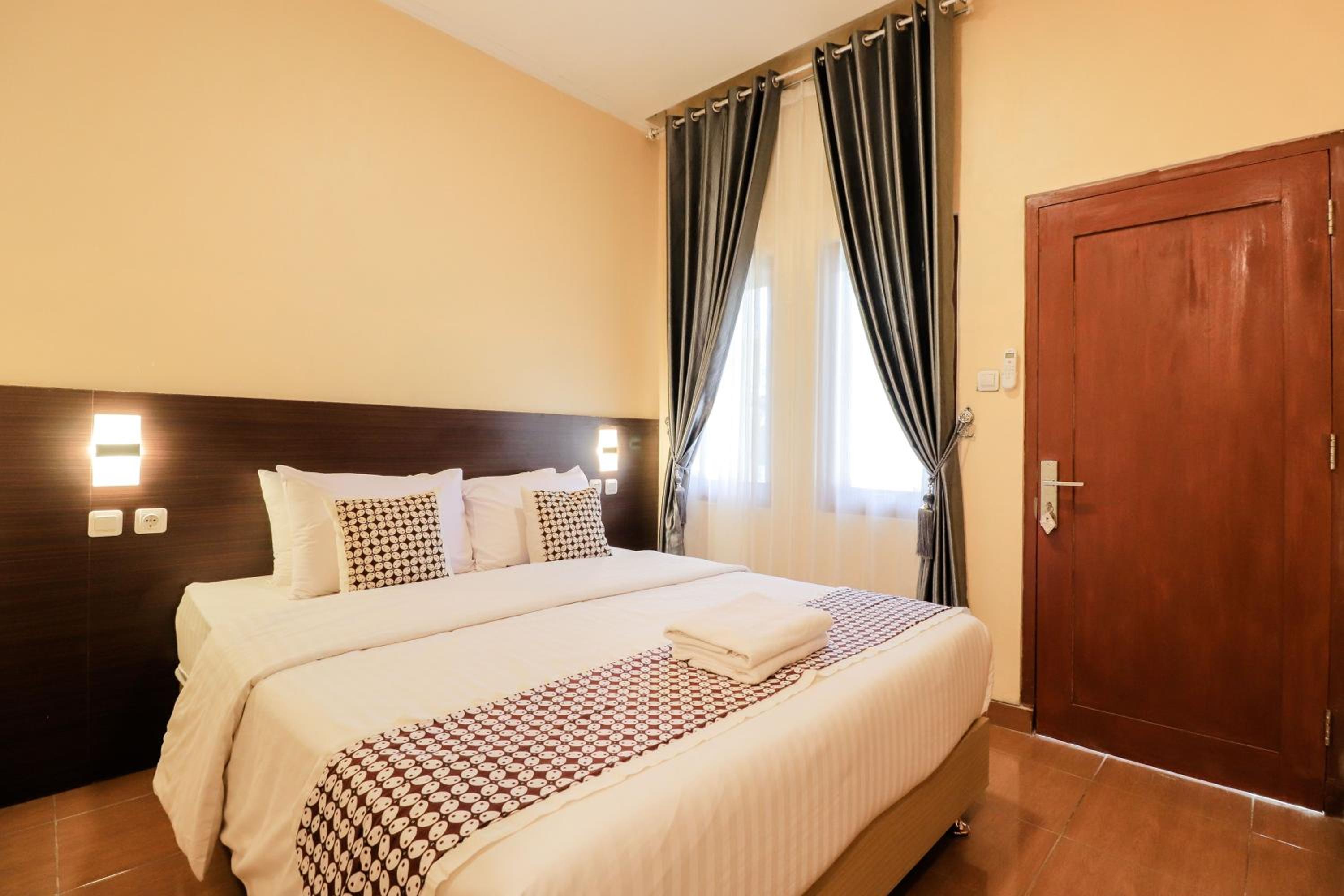 Superior Queen Room - Photo 1