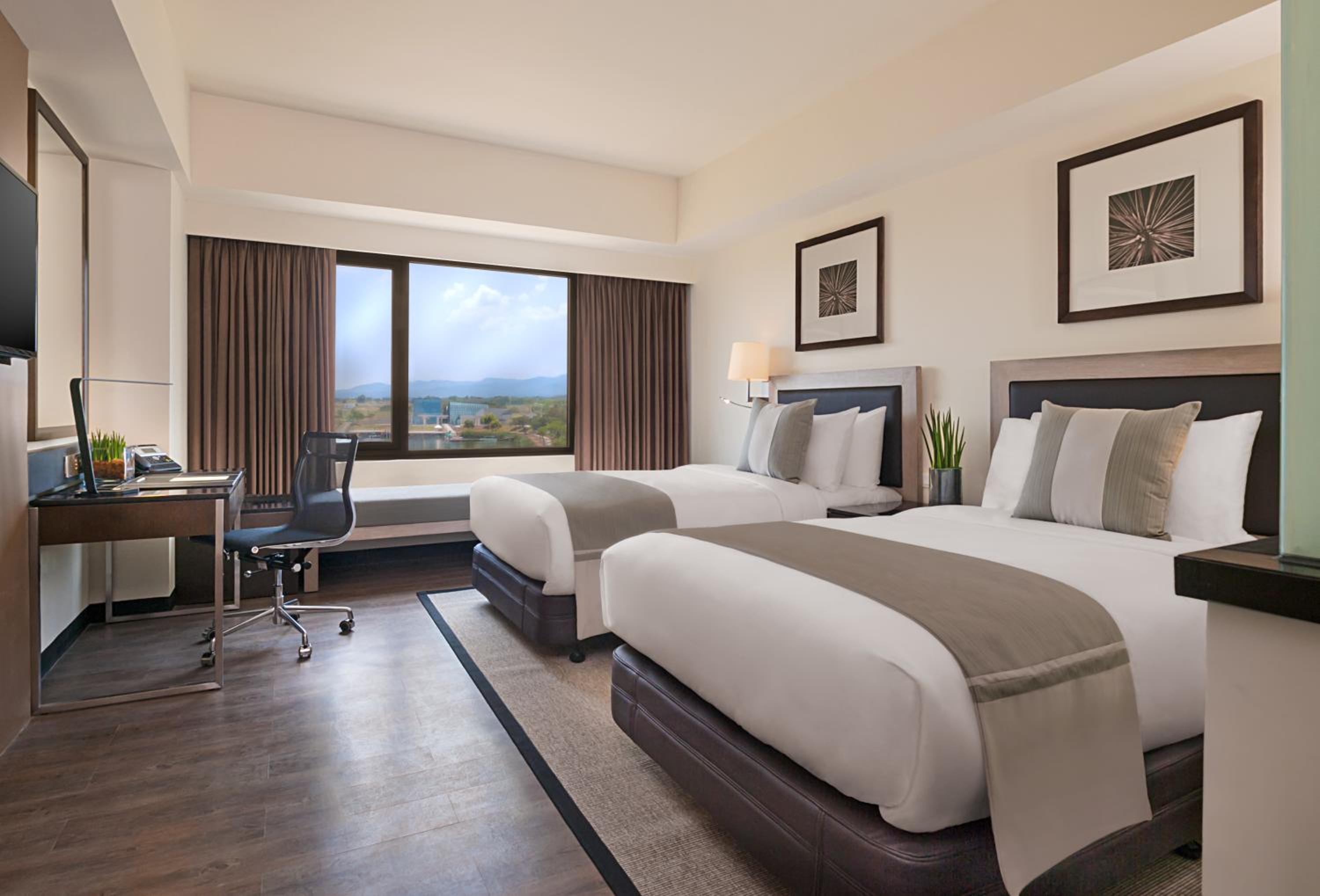 1 King Bed, Standard Room photo 1