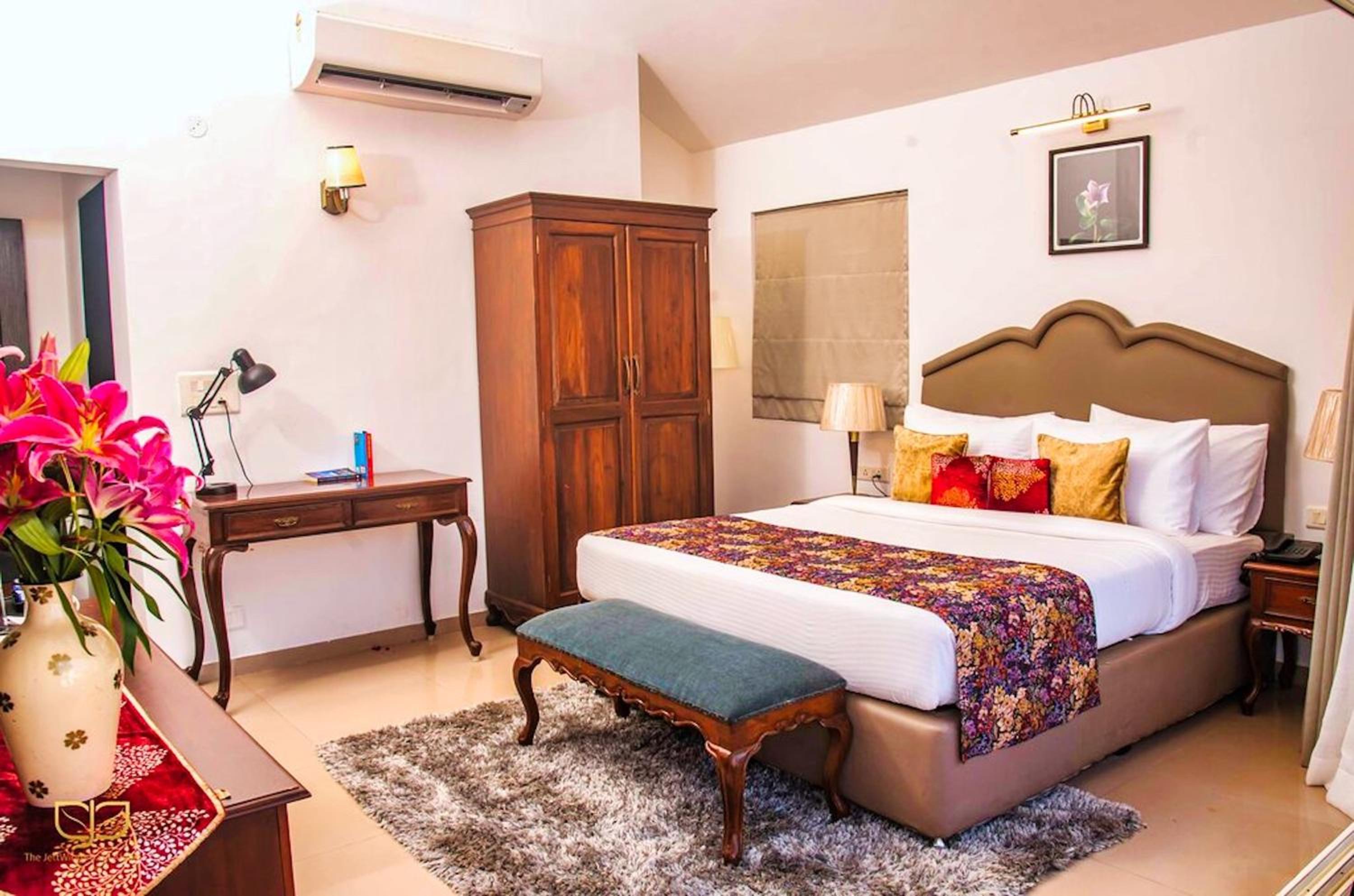 Premium Room with balcony - Photo 8