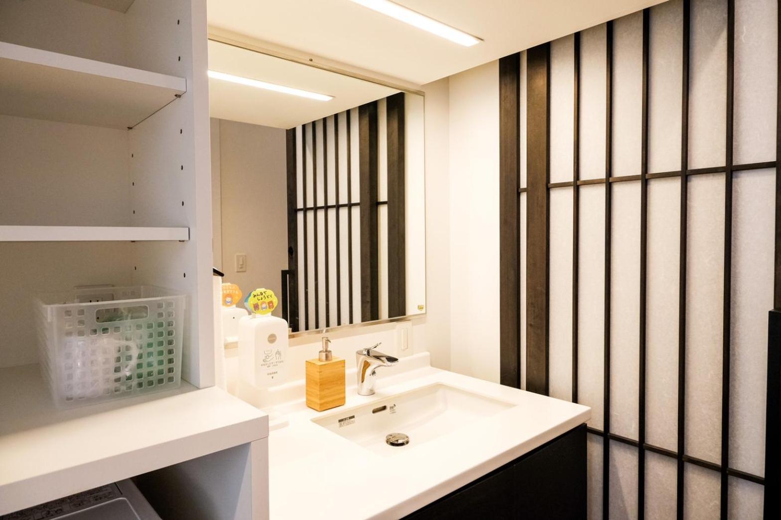 Double Room with Private Bathroom - Photo 13